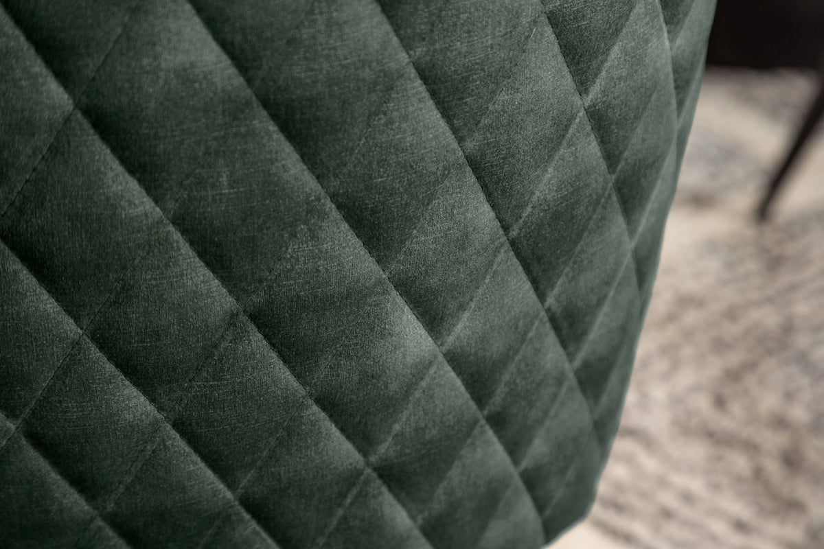 Lot de 2x Chaise design pivotante EUPHORIA velours vert foncé avec accoudoir, piètement métallique noir (réf. 40261)