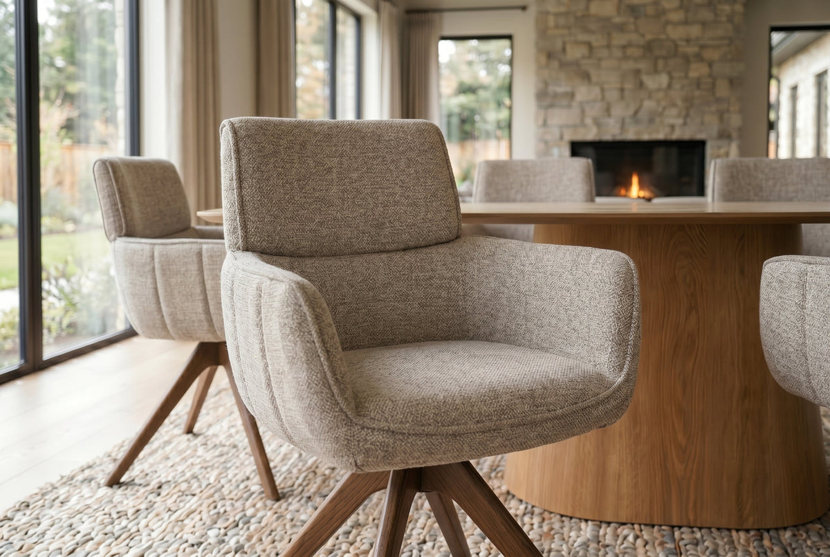 Lot de 2x Chaise pivotante UNIQUE taupe beige tissu structuré pieds en noyer avec accoudoir