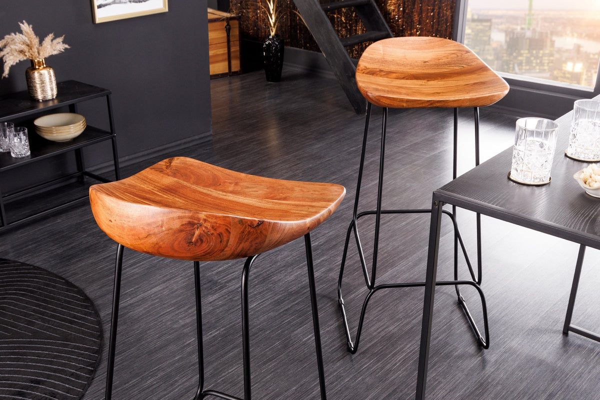 Lot de 2x Tabouret de bar en bois massif MAMMUT naturel acacia châssis métal noir avec repose-pieds