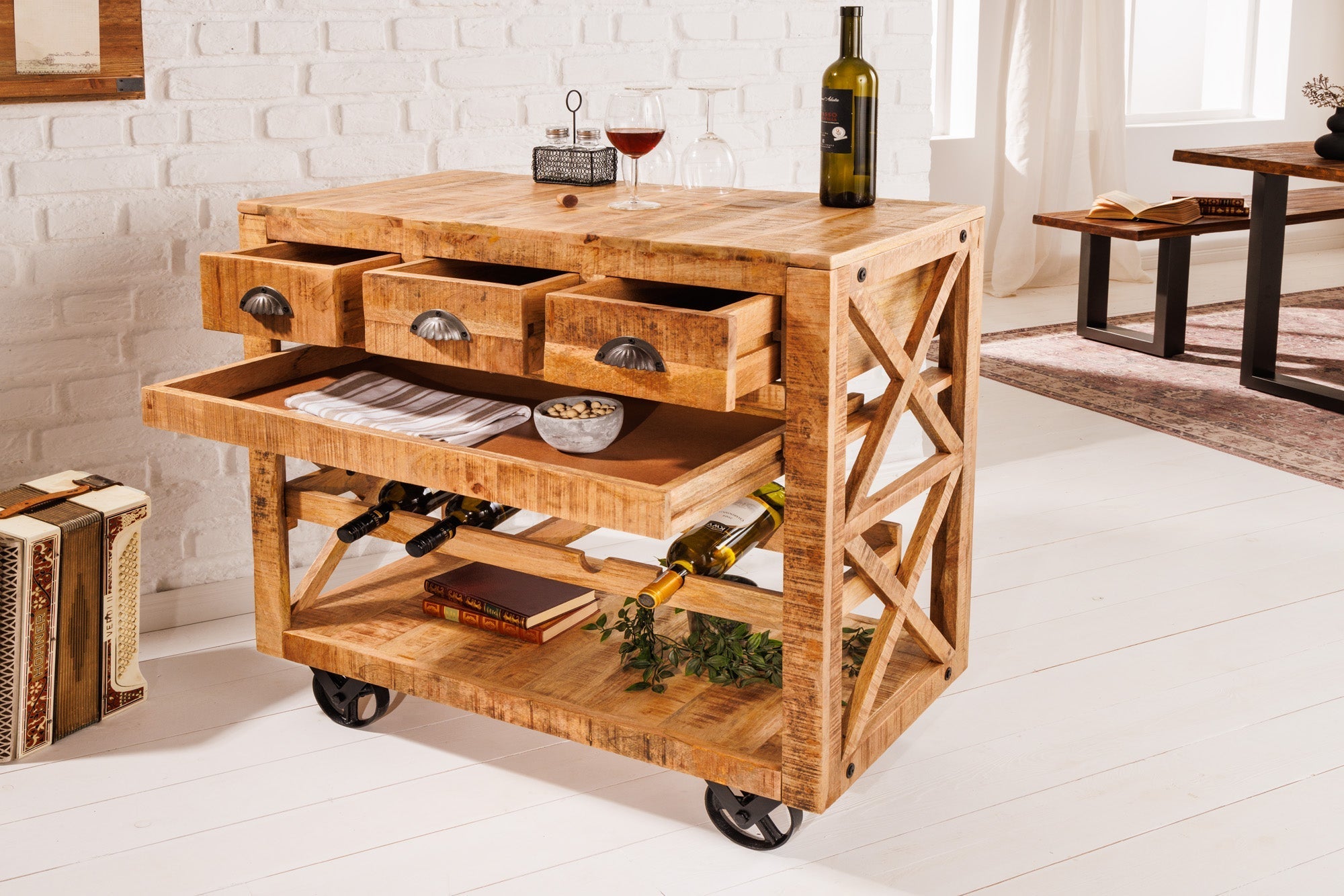 Meuble bar industriel BODEGA Chariot de service en manguier 86 cm avec casier à vin
