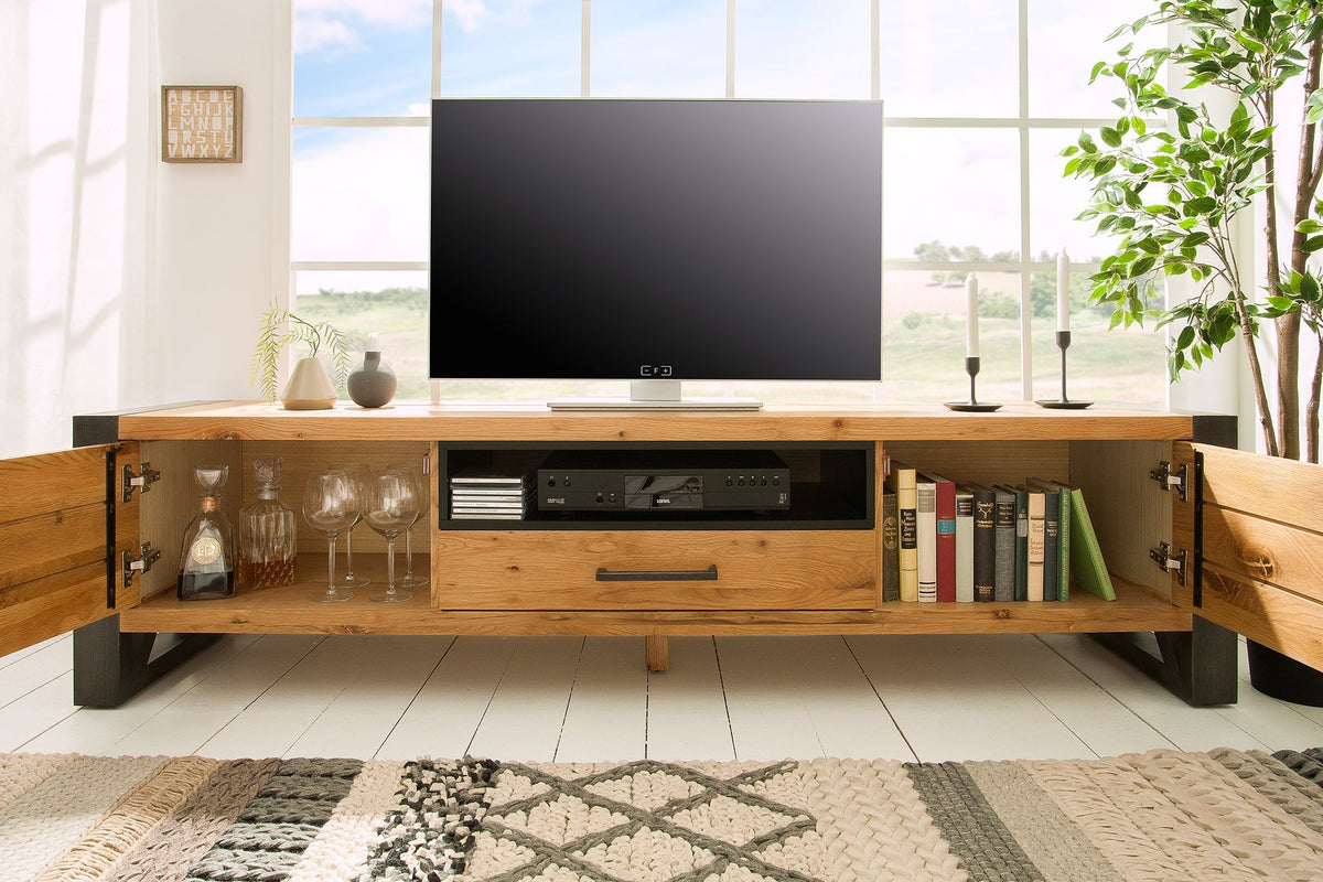 Meuble TV massif THOR 200 cm en chêne sauvage huilé au design industriel