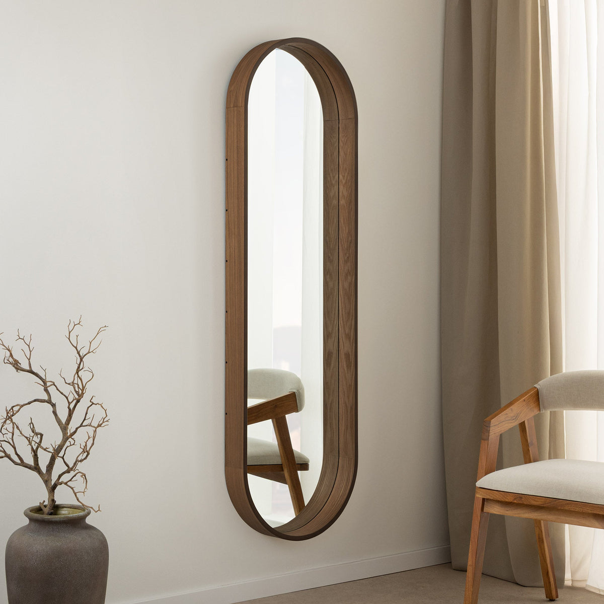 Ovaler Wandspiegel PORTRAIT 165cm braun in Walnussholz-Design