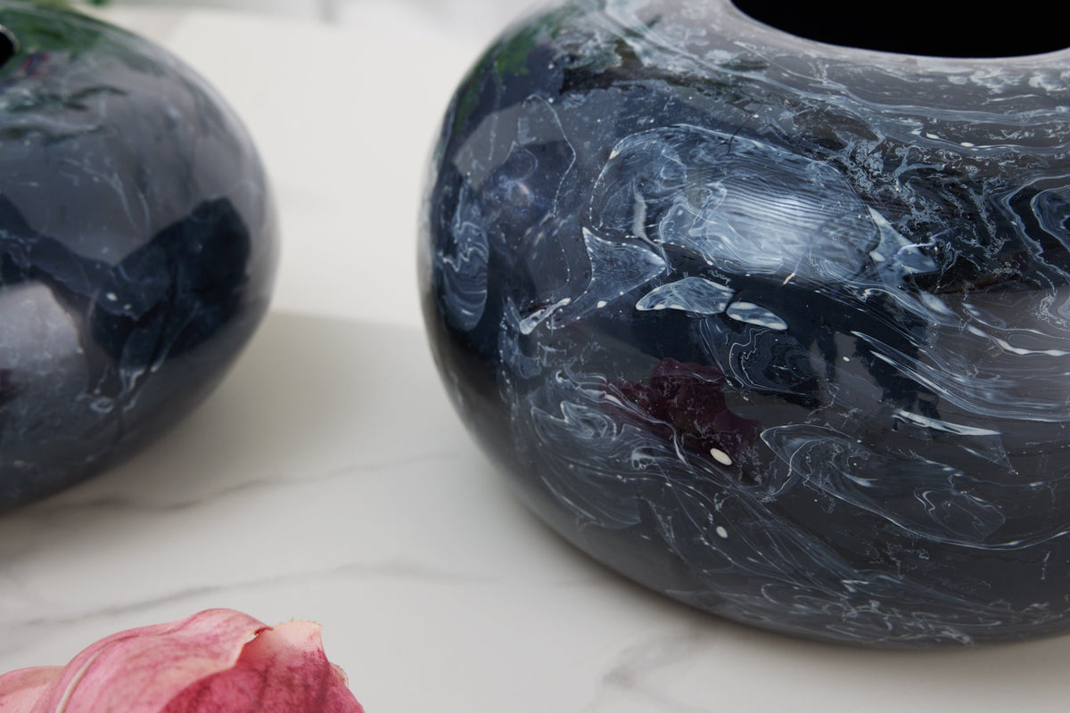Set design de 2 vases STONE 25cm noir marbré fait main
