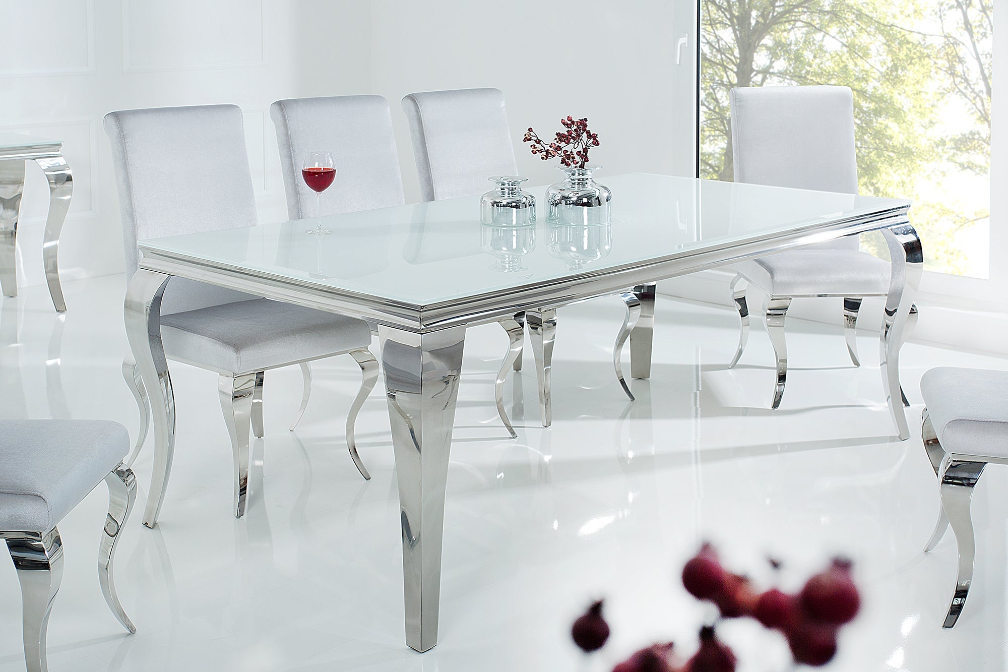 Mesa de comedor elegante y moderna de estilo barroco, 200 cm, acero inoxidable blanco y tablero de cristal opalino