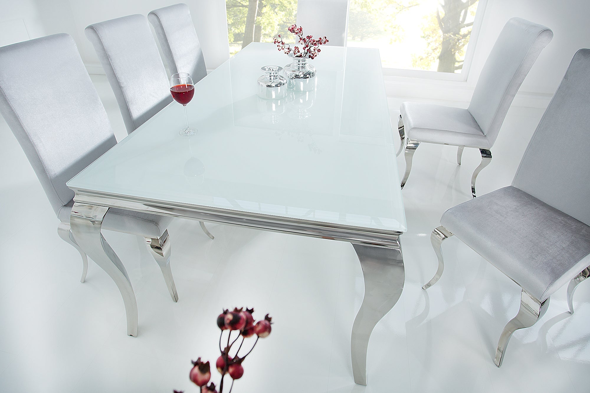 Mesa de comedor elegante y moderna de estilo barroco, 200 cm, acero inoxidable blanco y tablero de cristal opalino