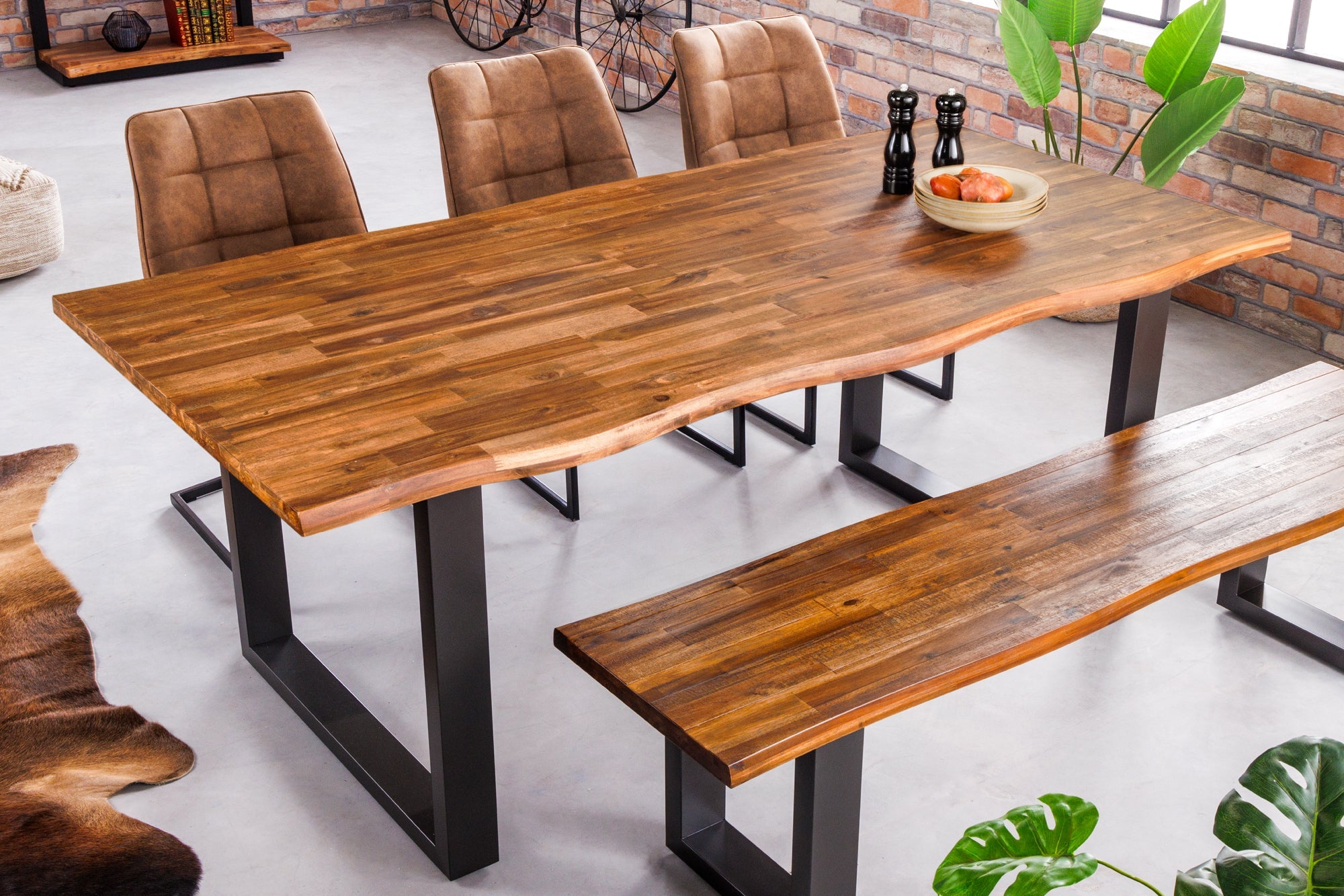 GENESIS mesa de comedor de madera maciza 200cm acacia flameado marrón hierro árbol borde negro