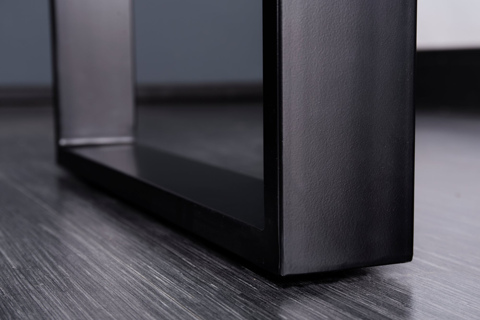 Mesa de comedor de madera maciza IRON CRAFT 140 cm marrón negro Sheesham acabado piedra Industrial