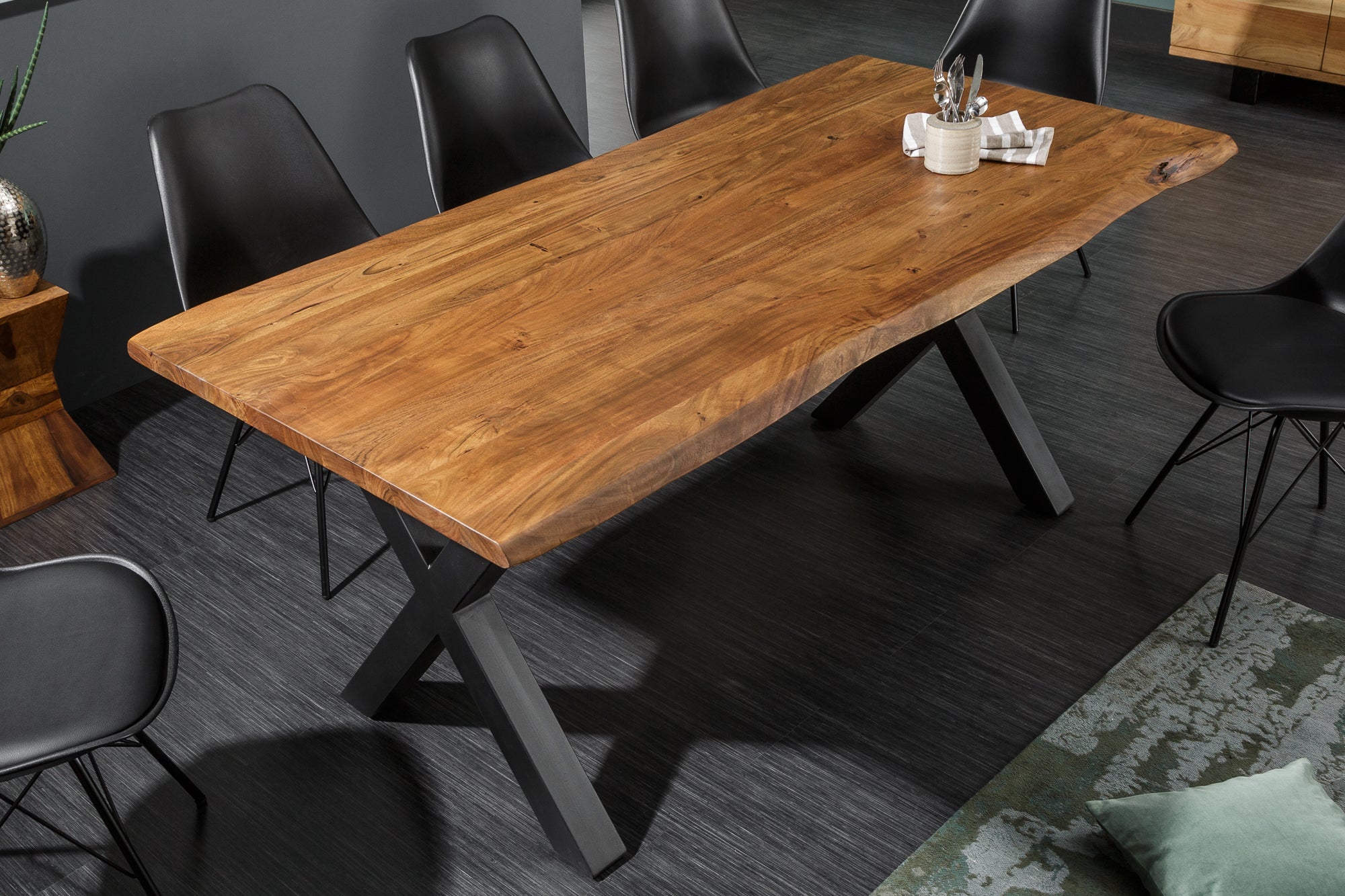 Mesa de comedor de madera maciza MAMMUT NATURE 160cm acacia negro X marco árbol borde superior 3,5cm