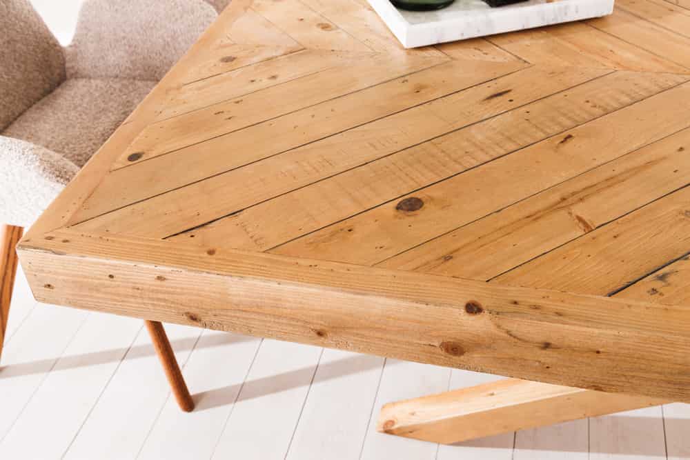 Table à manger en bois massif MOSAIC 160 cm, structure étoile en pin naturel recyclé