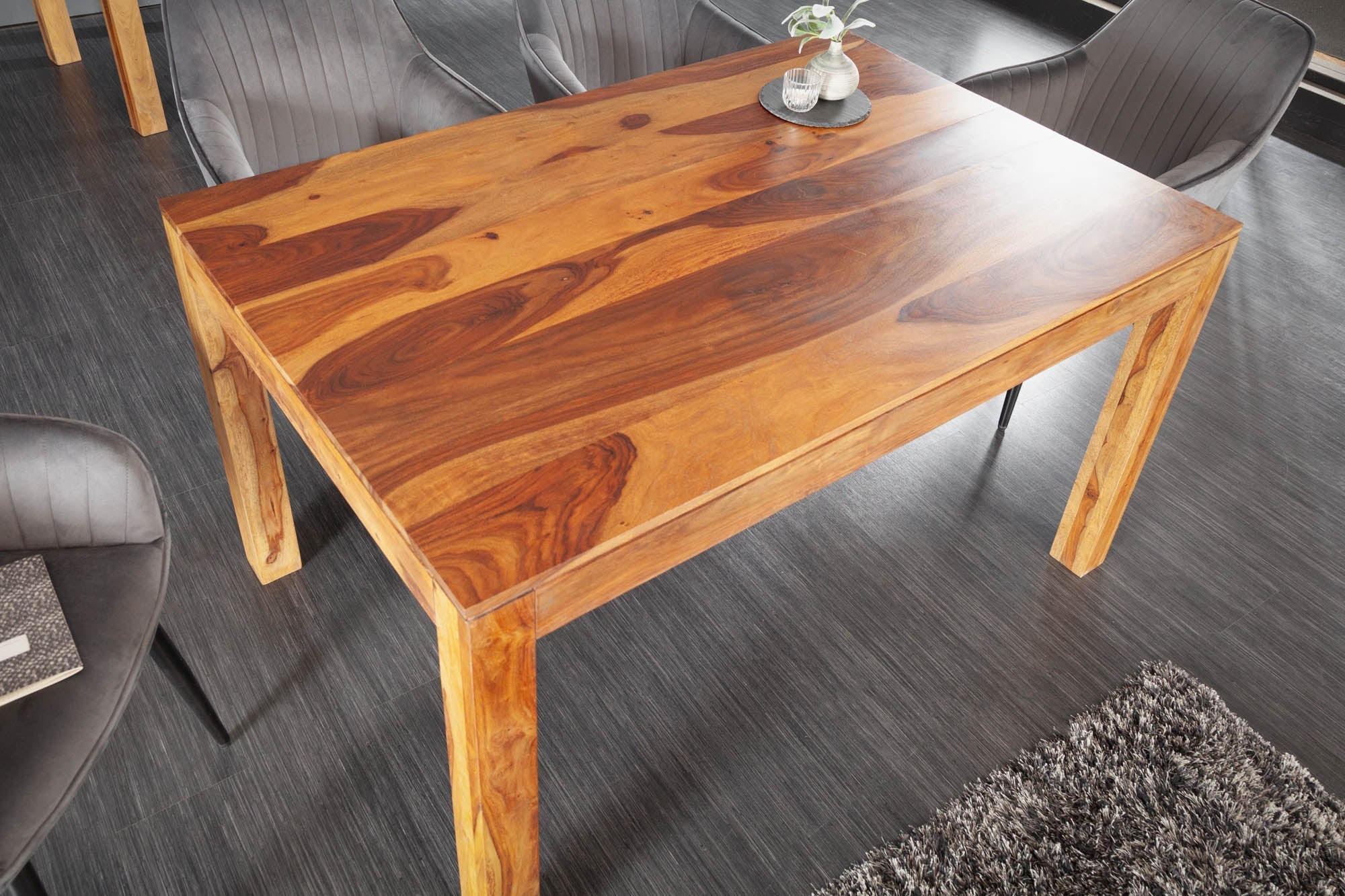 Table à manger en bois massif PURE 120cm bois de Sesham marron finition pierre grain unique