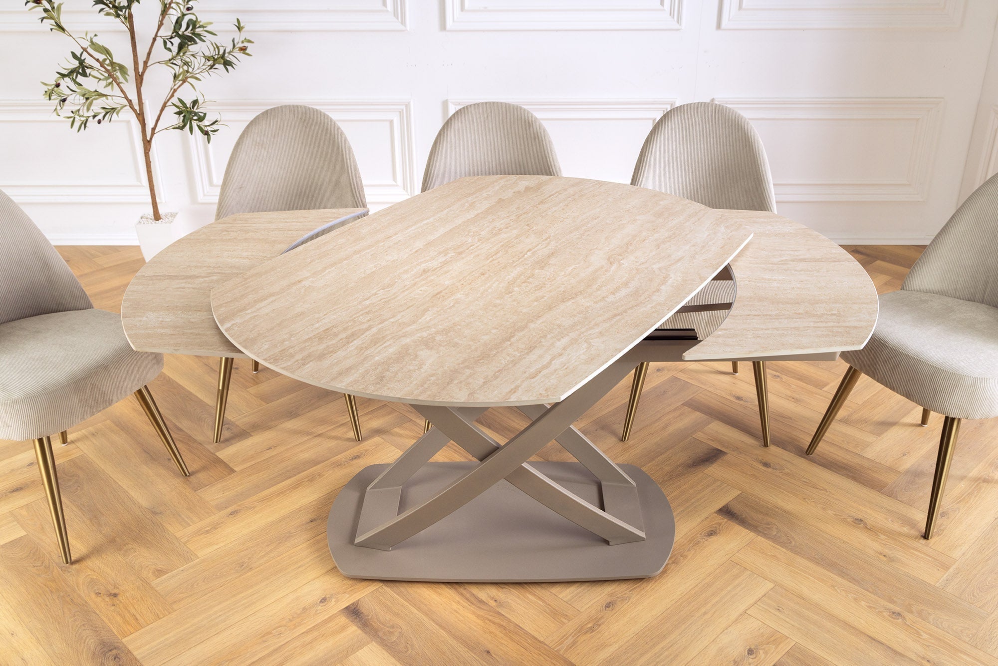 Table à manger extensible INCEPTION 130-190cm ovale travertin céramique champagne grège