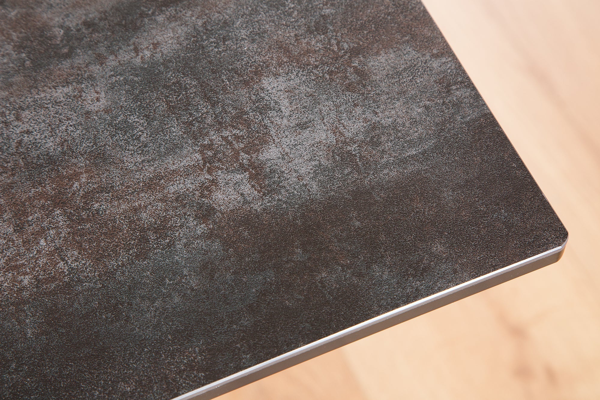 Table à manger extensible PROMETHEUS 180-220-260cm en céramique de lave fabriquée en Italie