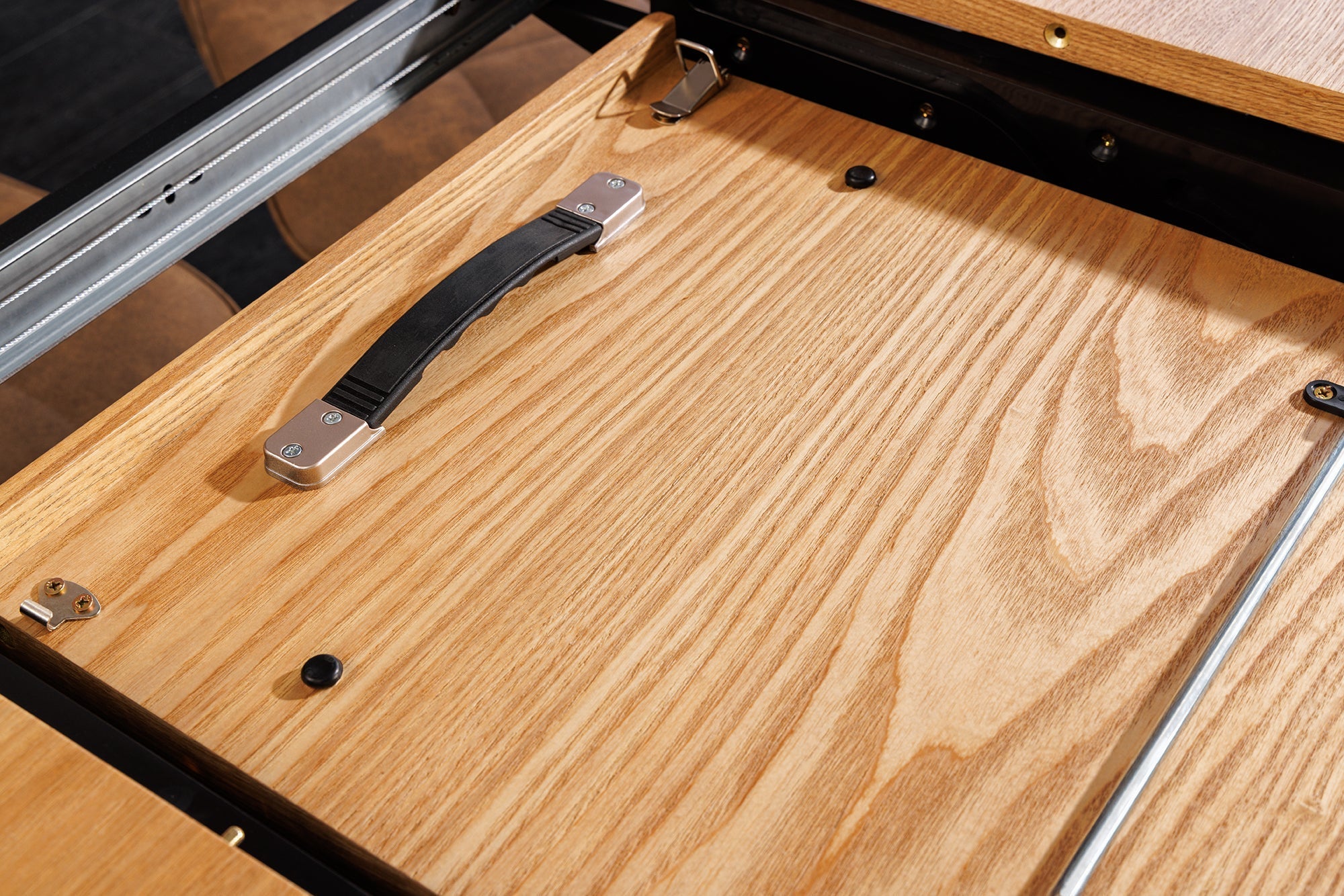 Table à manger extensible UNIQUE 160-200cm en bois de chêne naturel avec piètement colonne