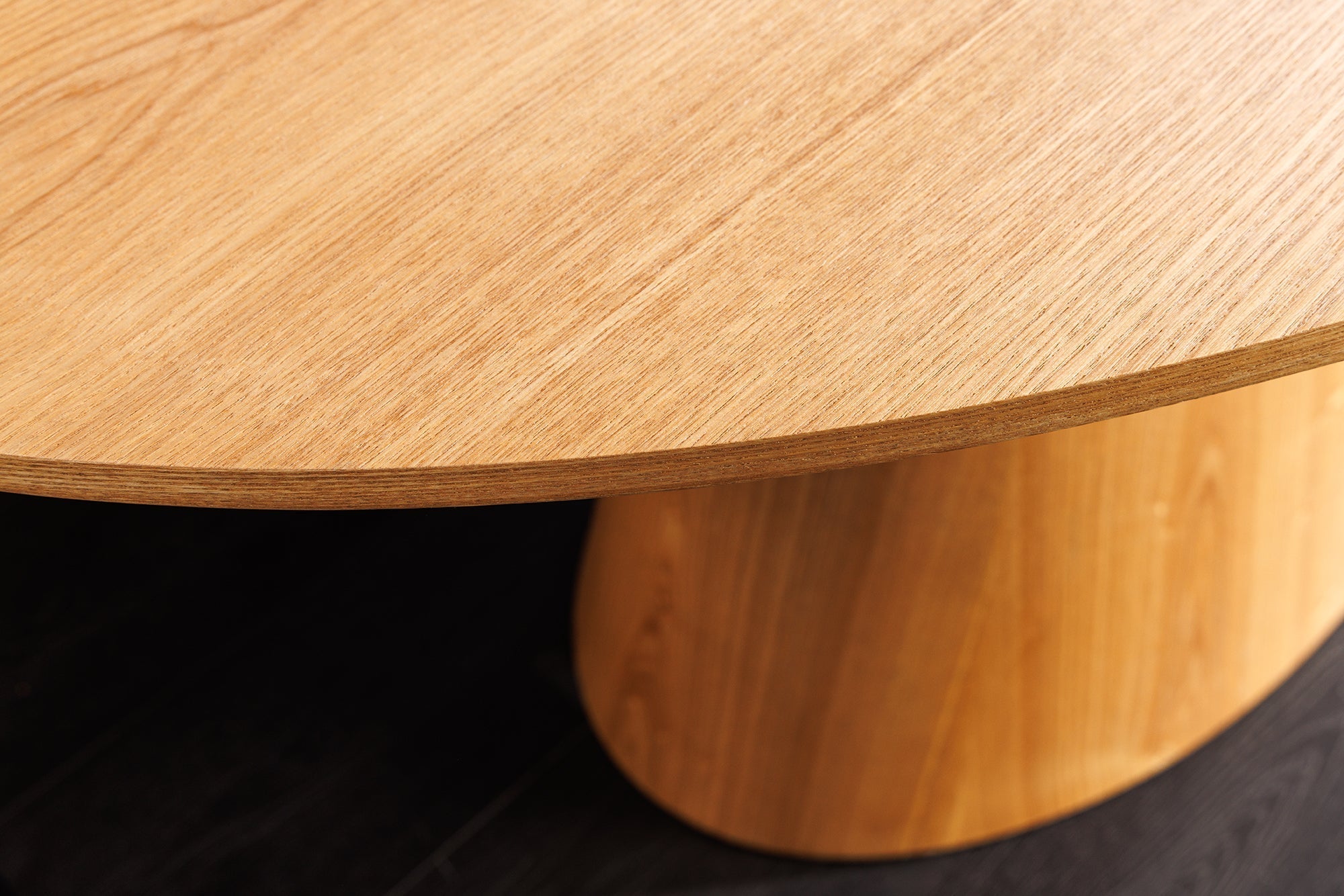 Table à manger extensible UNIQUE 160-200cm en bois de chêne naturel avec piètement colonne
