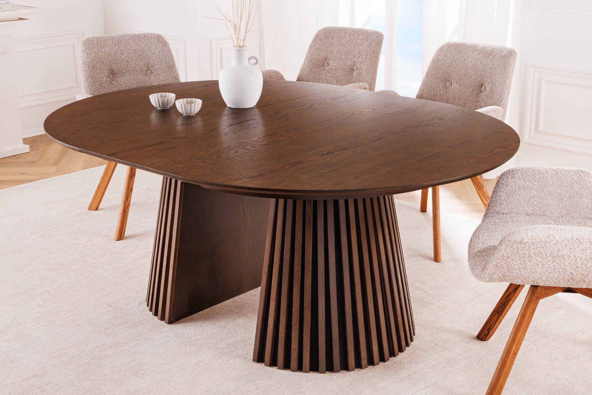 Table à manger extensible VALHALLA WOOD 120-160-200cm piètement pilier en chêne brun fumé