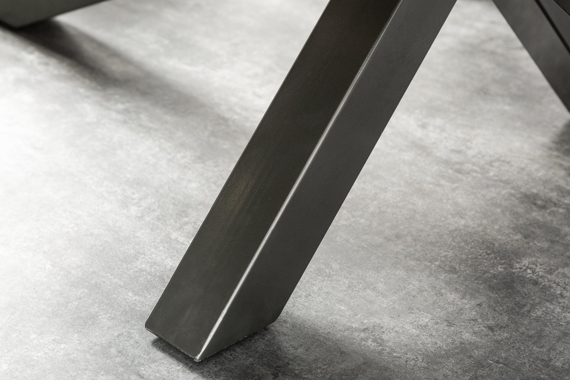 GALAXIE Mesa de comedor industrial maciza de 200 cm en madera de mango gris con estructura en forma de estrella