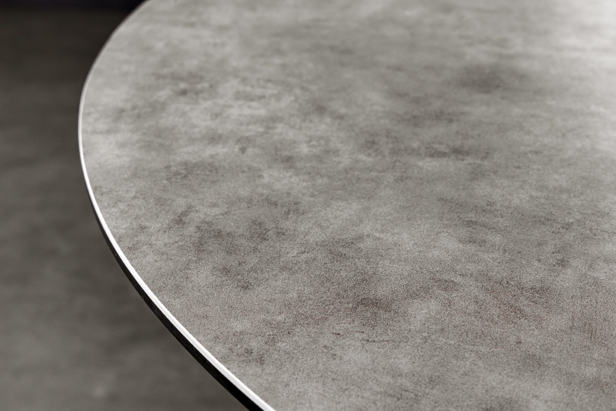 Table à manger ronde ALPINE 120cm céramique anthracite structure métal noir