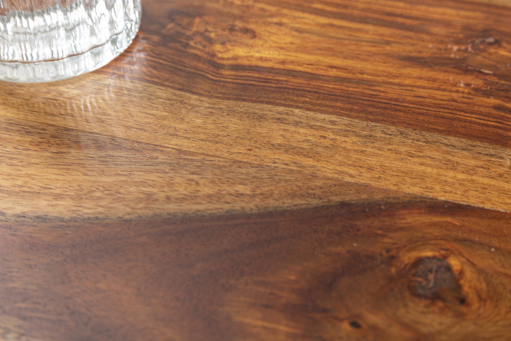 MAKASSAR Mesa de comedor redonda de 80 cm de madera maciza con acabado de piedra Sheesham marrón y patas de pasador