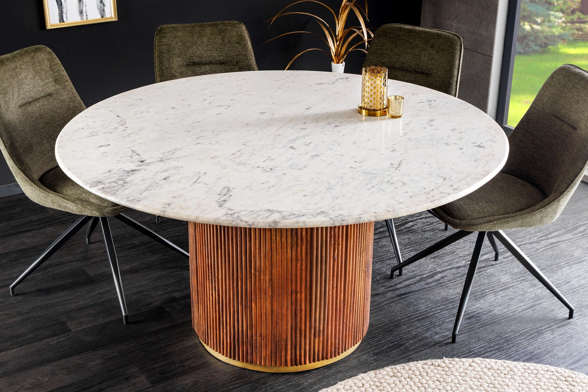 table-a-manger-ronde-gatsby-140-cm-en-bois-de-manguier-marron-dore-et-plateau-en-marbre-blanc-avec-base-pilier_45830 (inv)