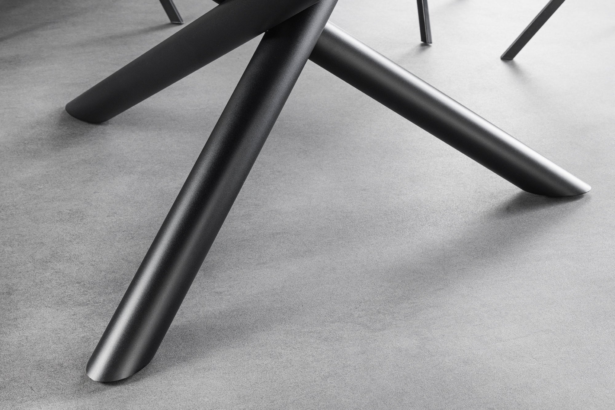 SPIN Mesa de comedor redonda blanca de 150 cm con tablero de mármol cerámico negro giratorio 360