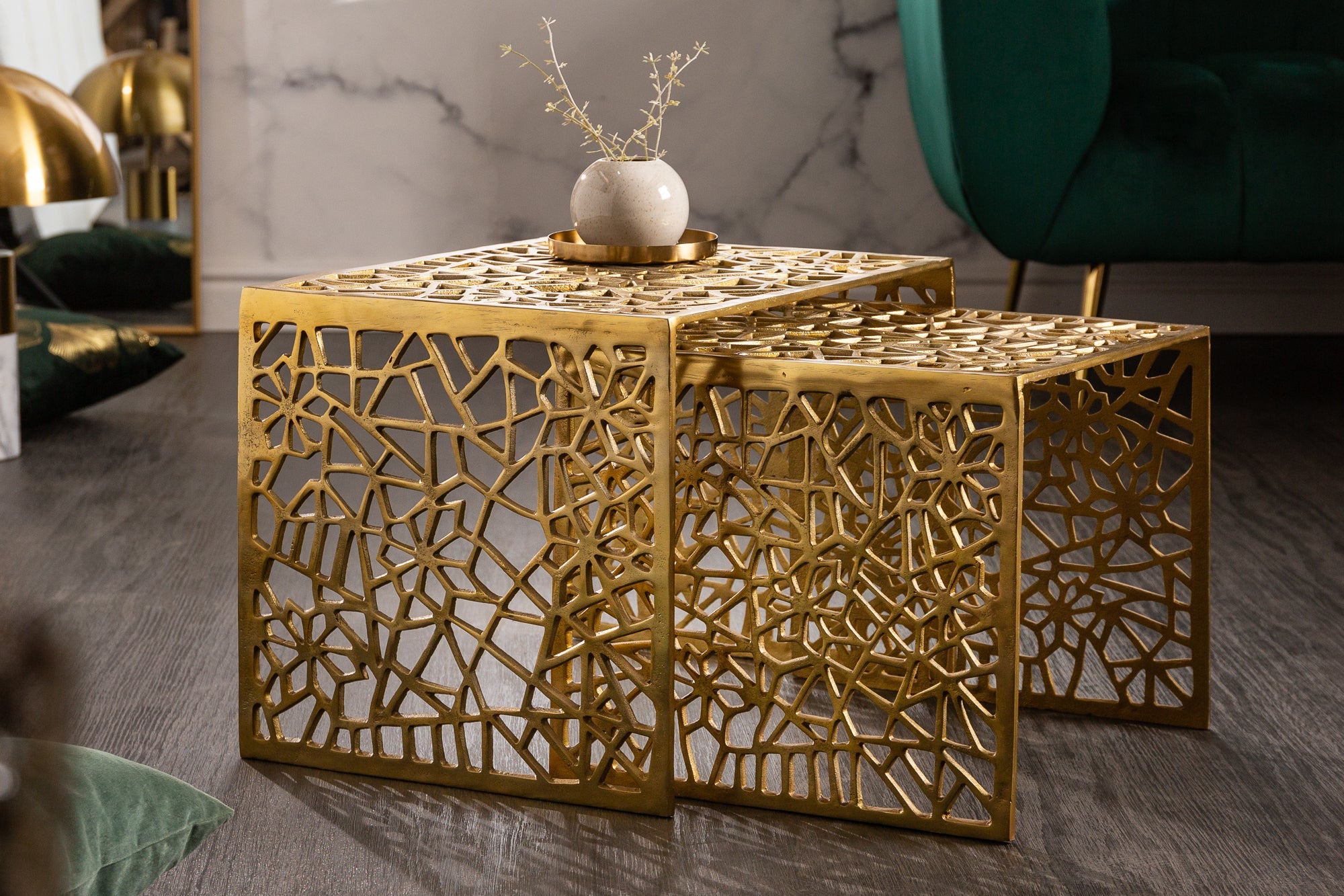 Table basse artisanale ABSTRACT 50cm lot de 2 doré au design Gap