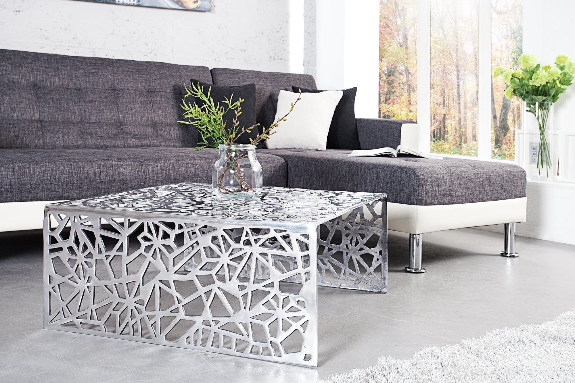 table-basse-artisanale-abstract-60cm-en-aluminium-couleur-argent-au-design-gap_35722 (inv)