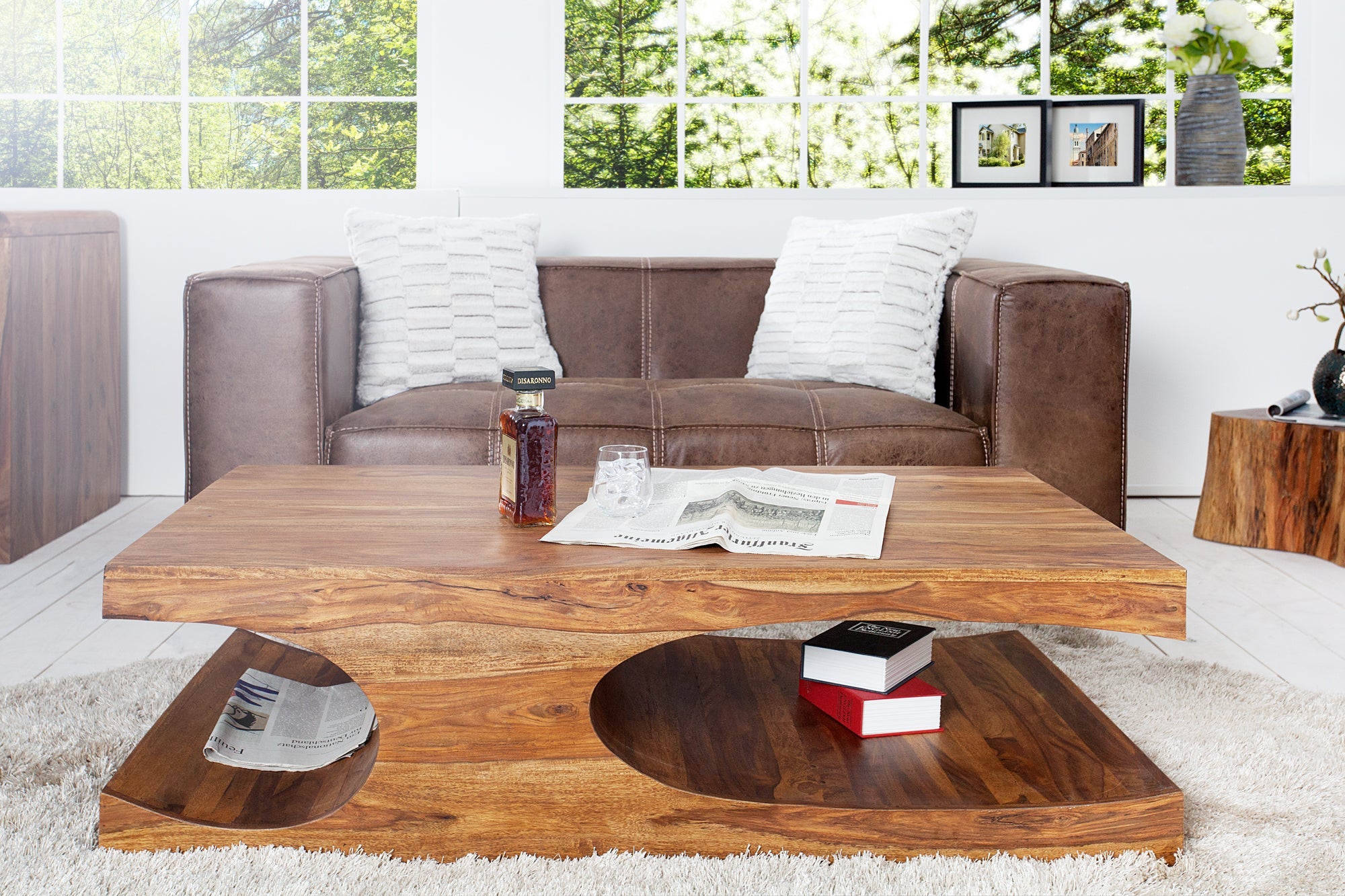 Table basse design CUBUS 120cm en bois massif de Sheesham marron finition pierre avec espace de rangement