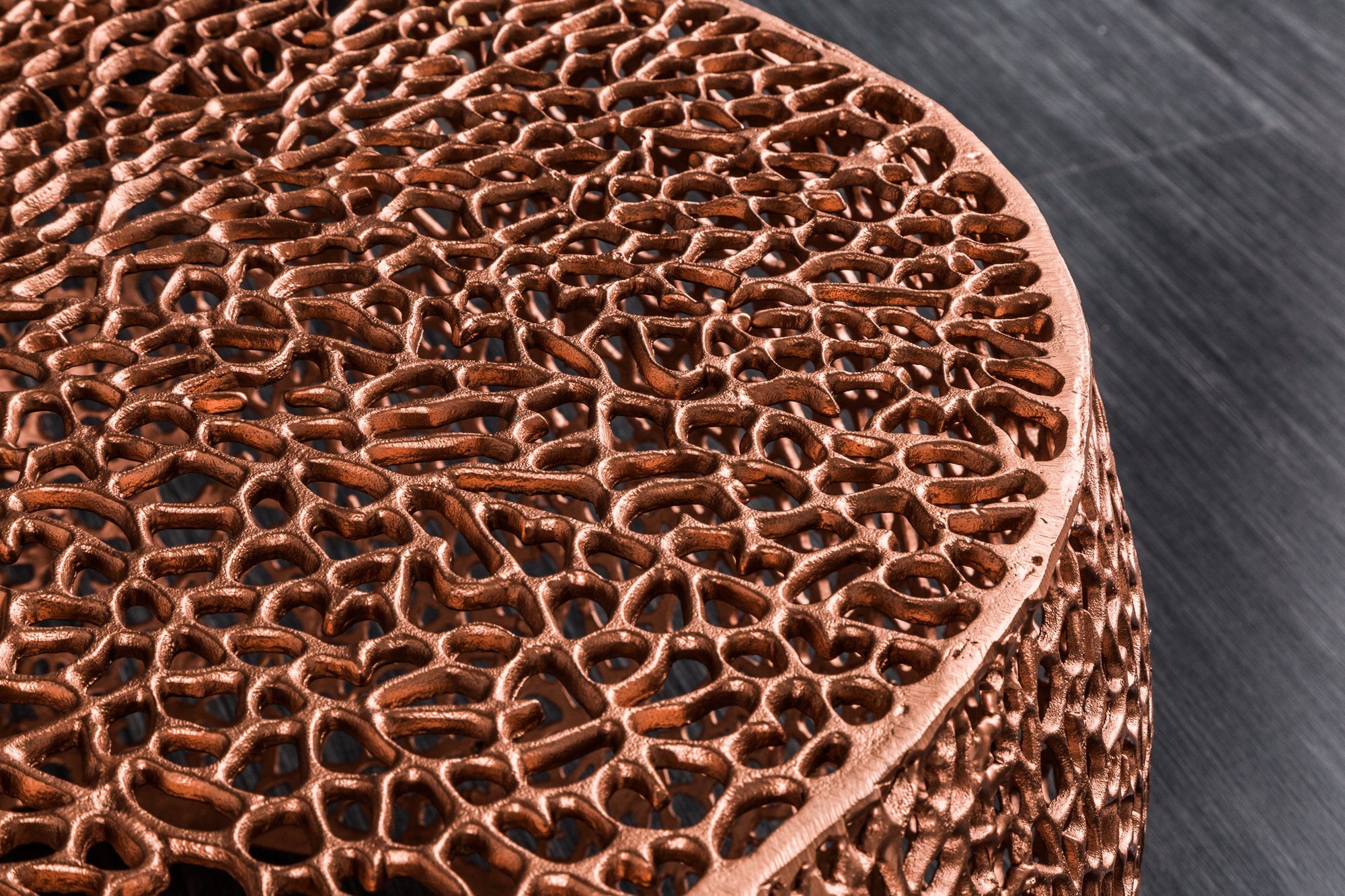 Table basse design filigrane ABSTRACT LEAF 80cm cuivre fait main