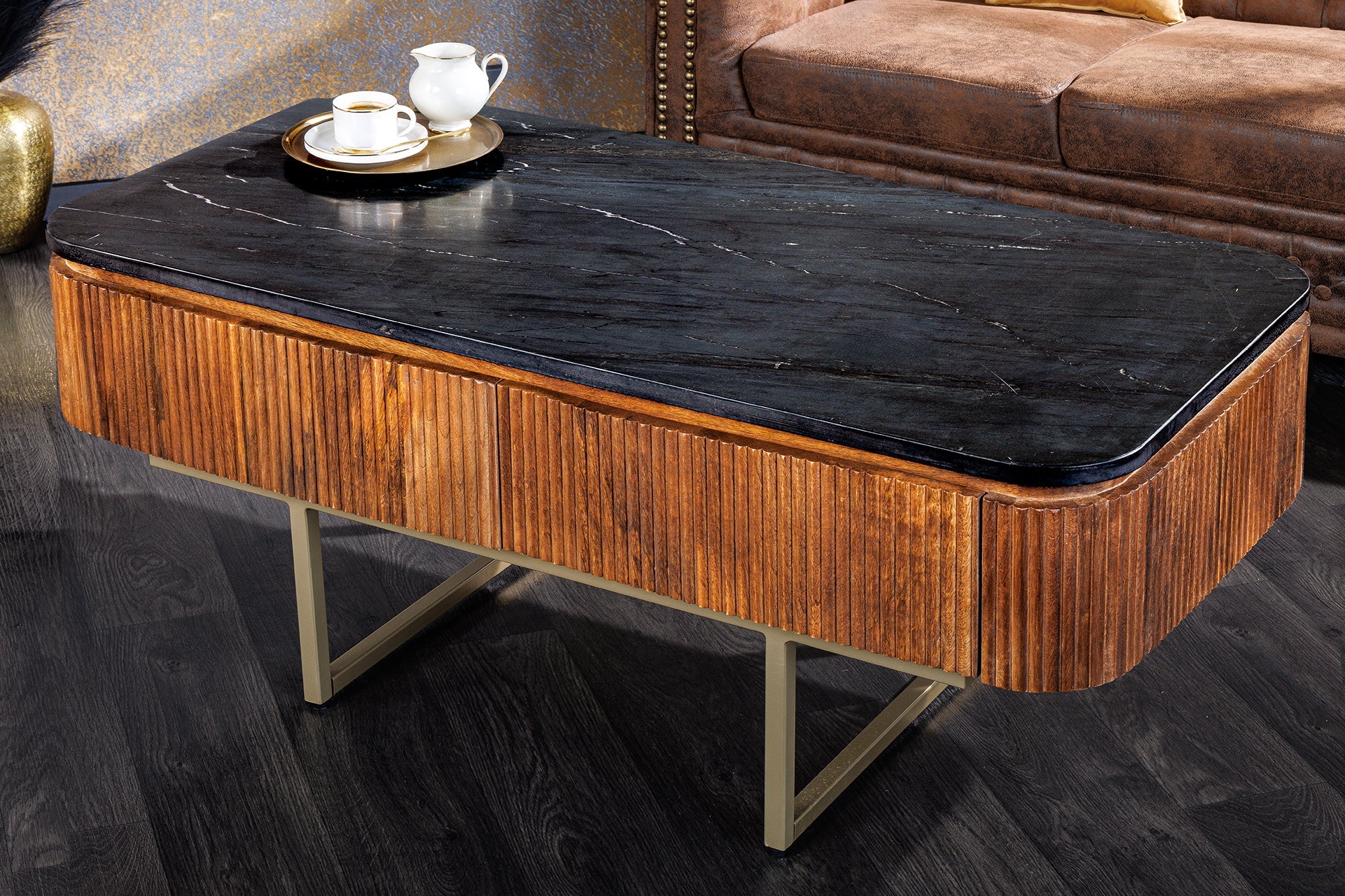 Table basse design GATSBY 110cm en bois de manguier massif plateau en marbre rétro avec tiroirs doré