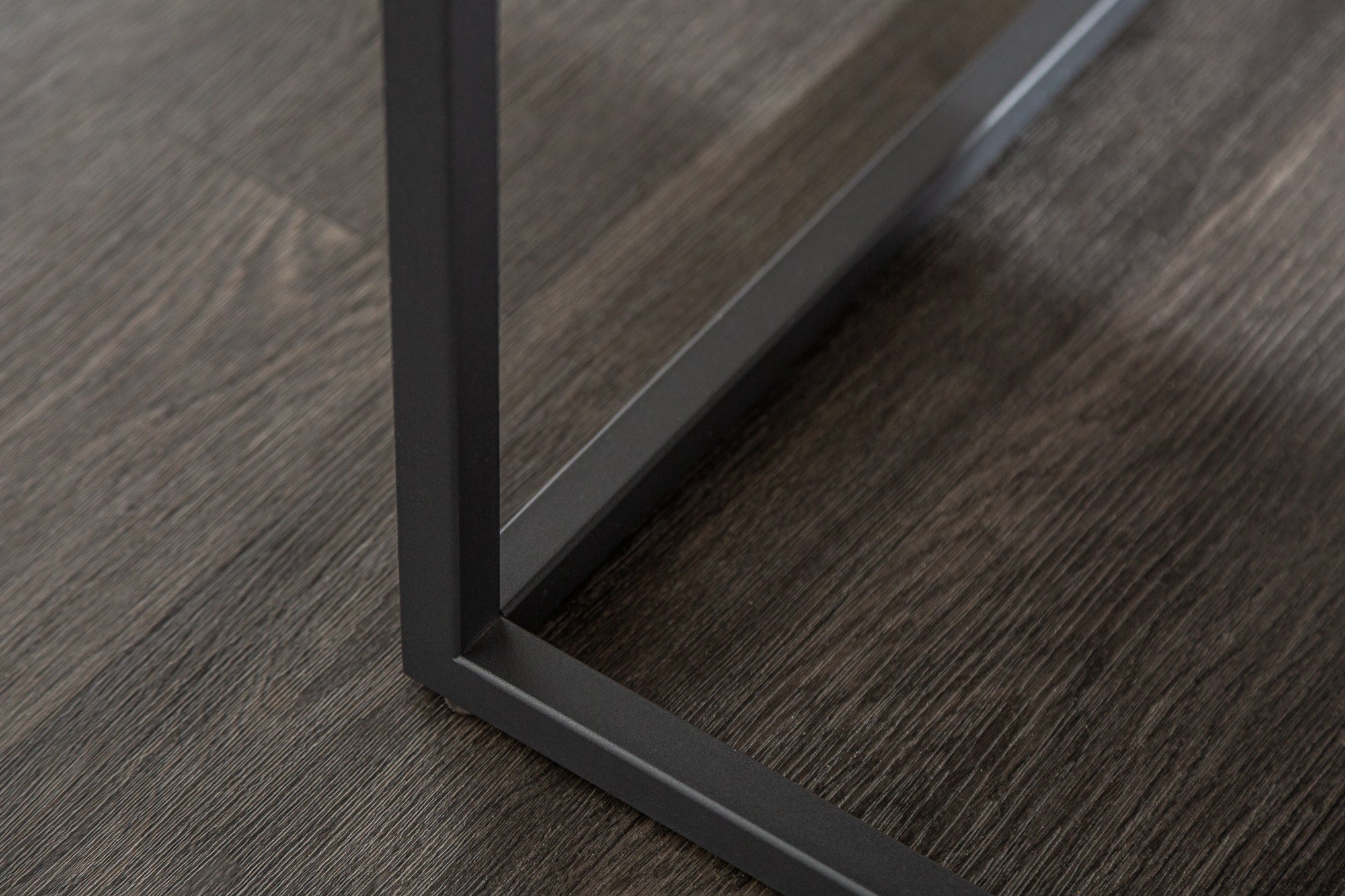 Table basse design SYMBIOSE 75cm en céramique gris béton fabriquée en Italie