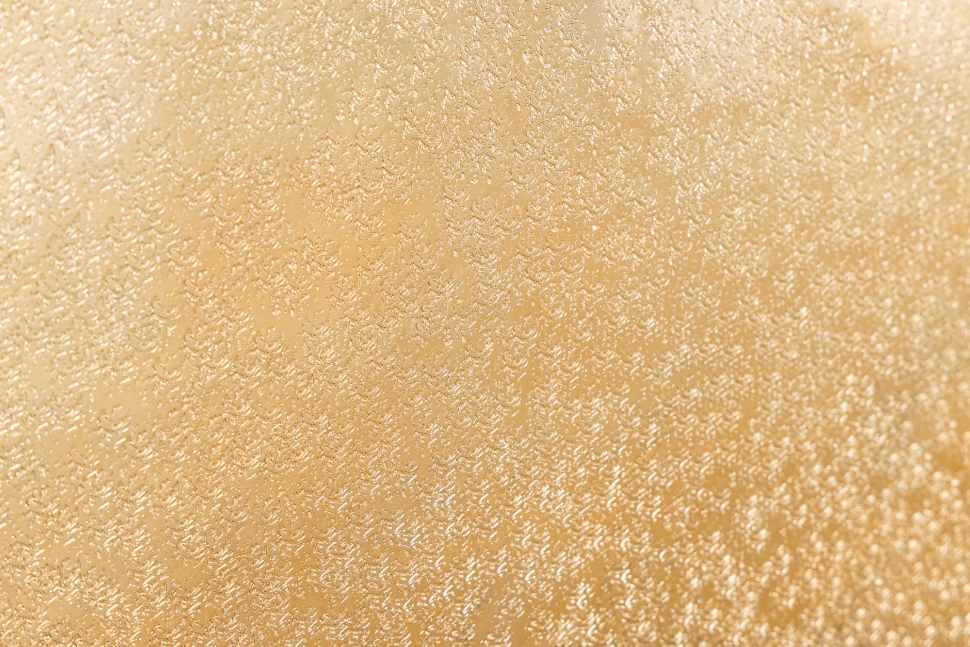 Table basse design UNIT 70cm en métal doré martelé fait main