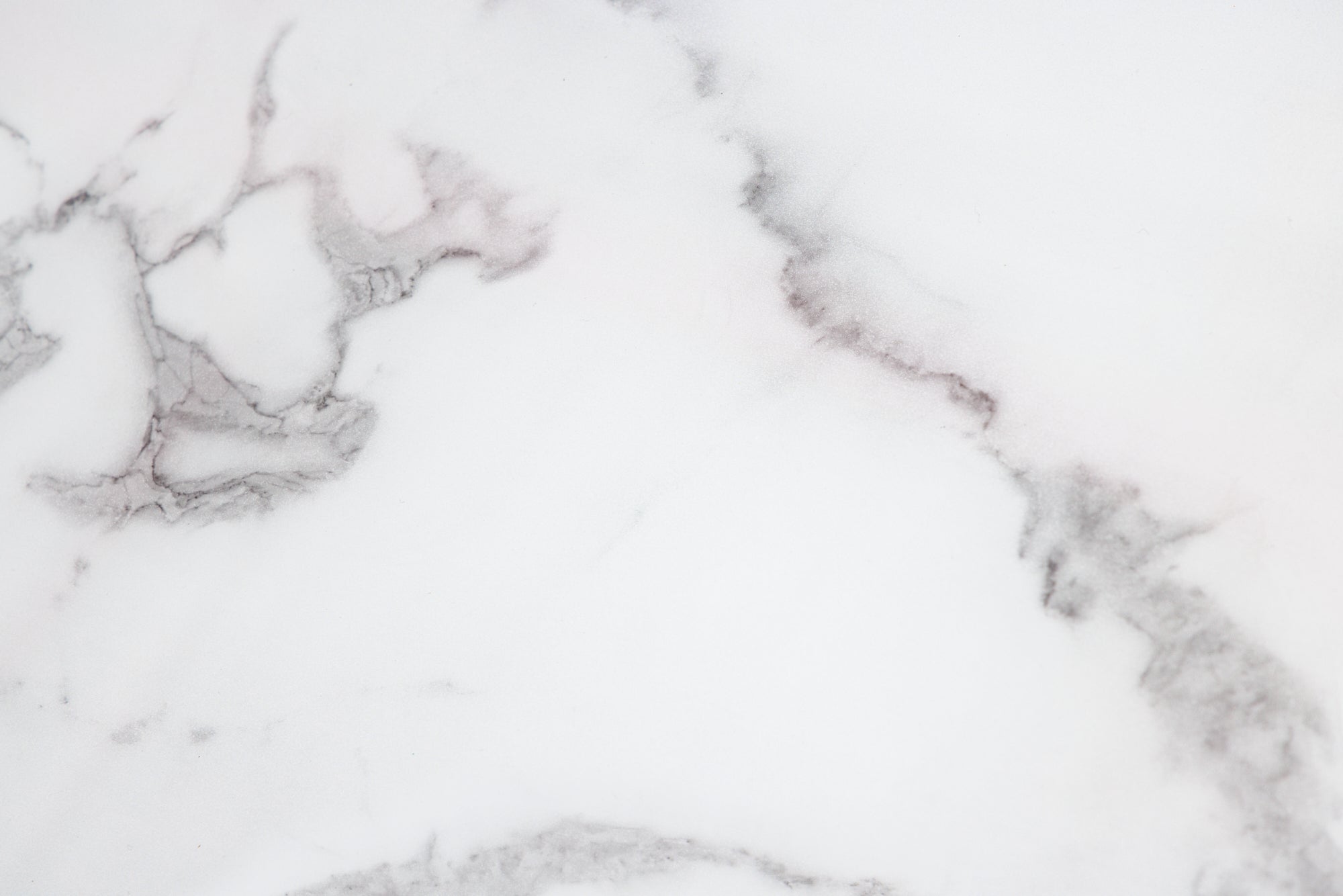 Table basse élégante BOUTIQUE 90cm verre cristal blanc décor marbre cadre noir