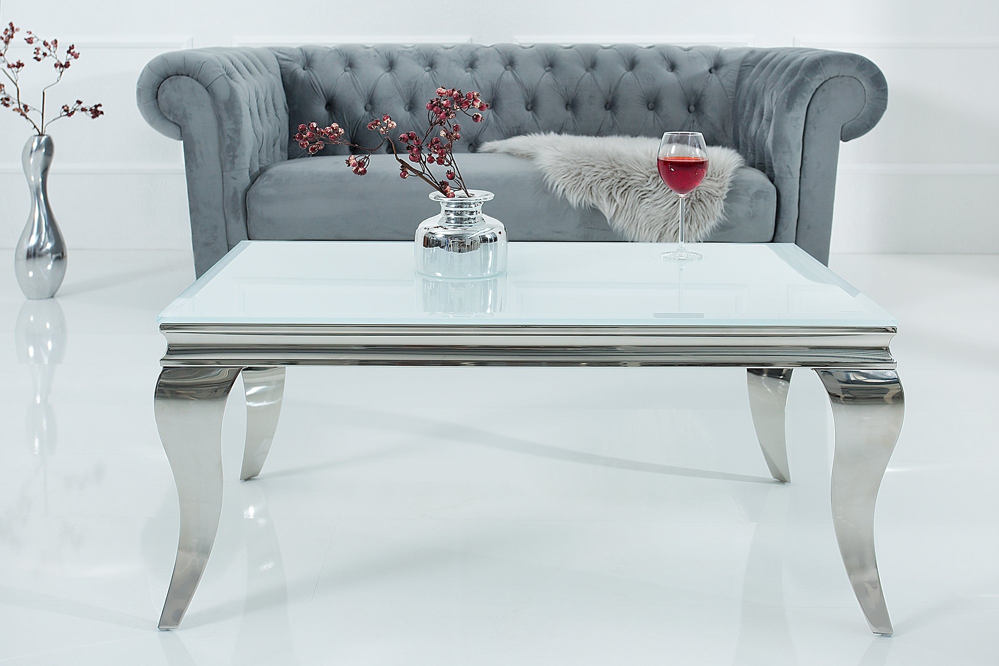 Table basse élégante MODERN BAROQUE 100cm argent avec verre opale blanc