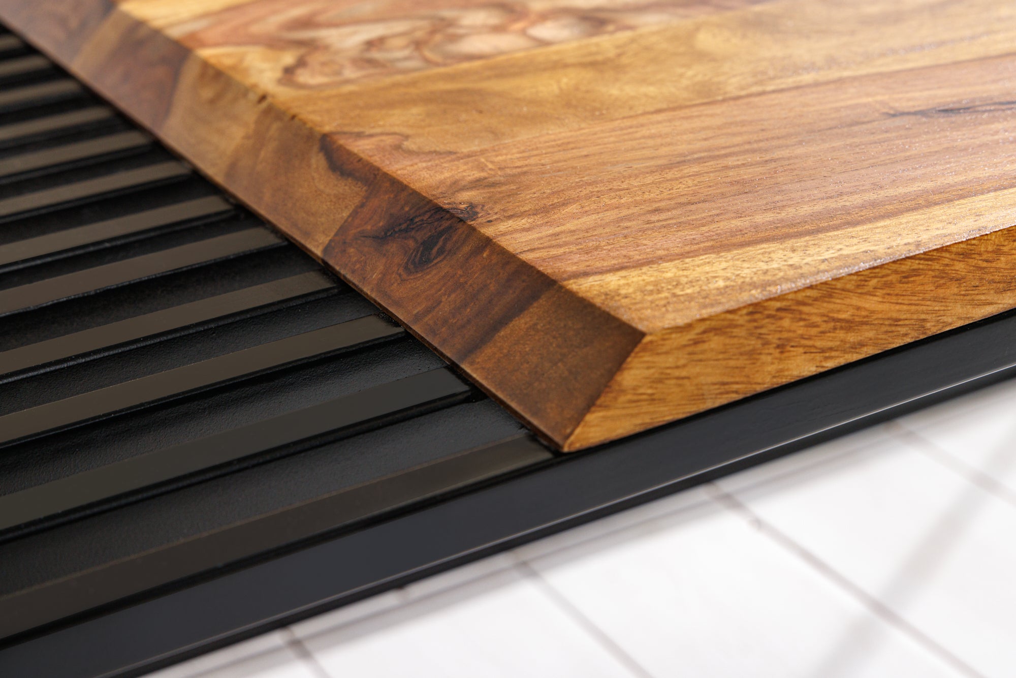 Table basse en bois massif ARCHITECTURE 100cm marron finition pierre de Sheesham structure métal