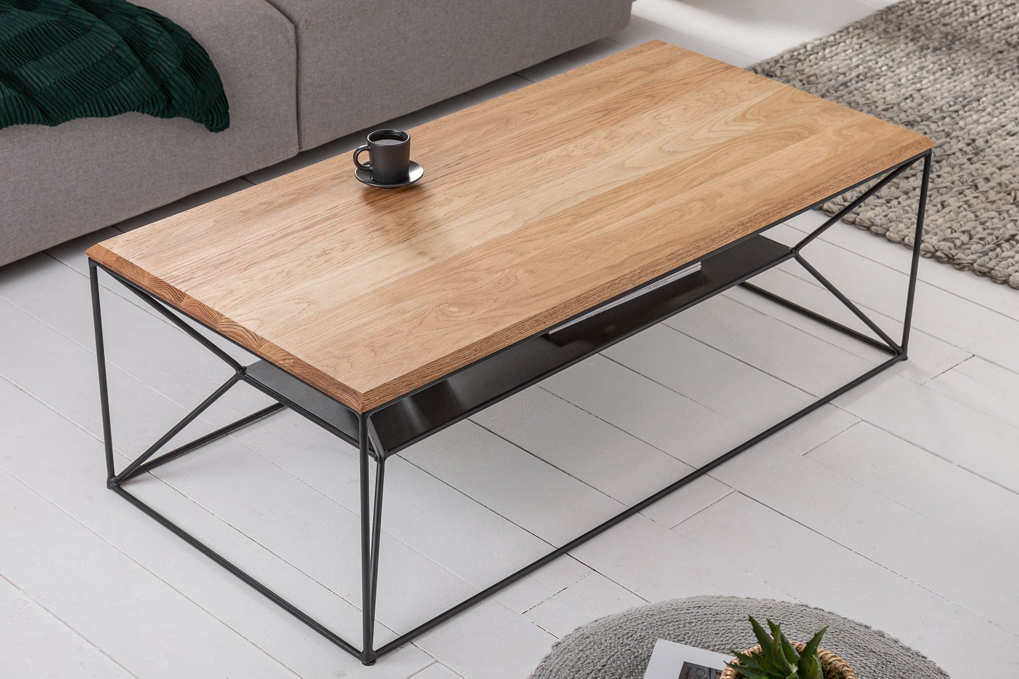 Table basse en bois massif ARCHITECTURE 110cm chêne huilé structure métal noir avec étagère