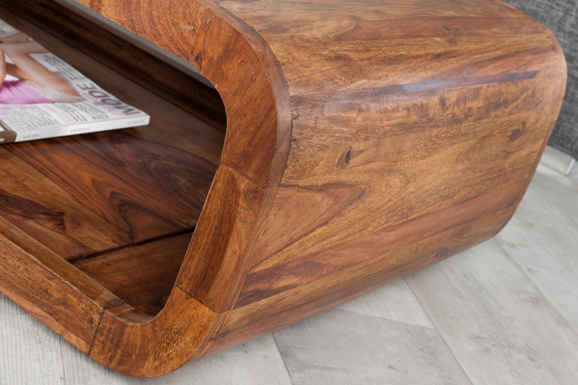 Table basse en bois massif CURVED 100cm finition pierre de Sheesham marron meuble TV bas espace de rangement