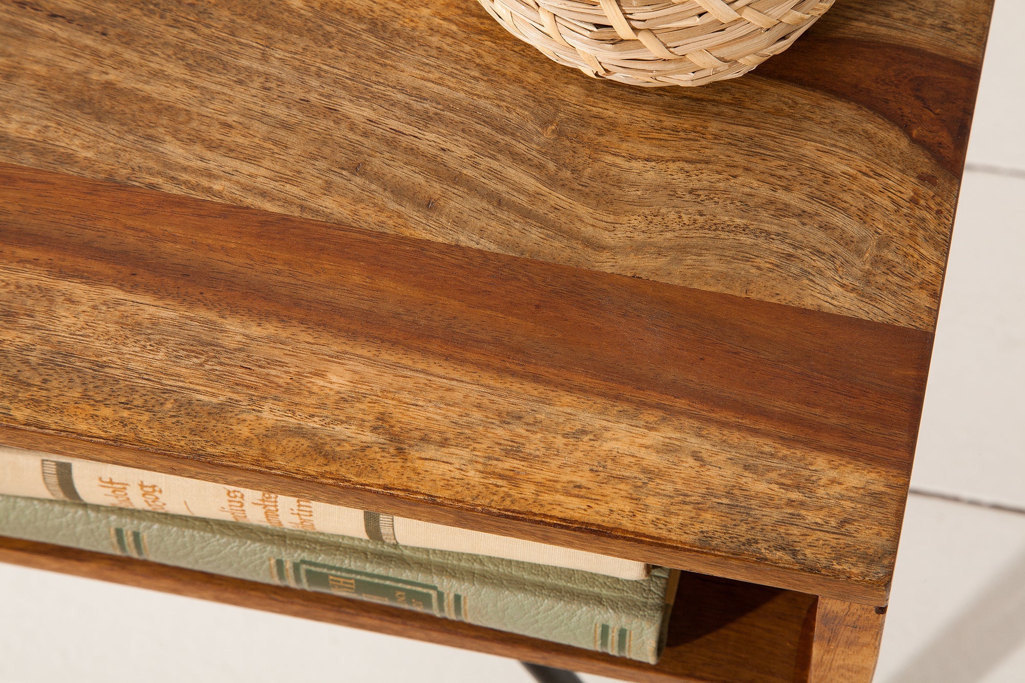 Table basse en bois massif SCORPION 60cm marron Finition pierre de Sheesham Espace de rangement Pieds épingles