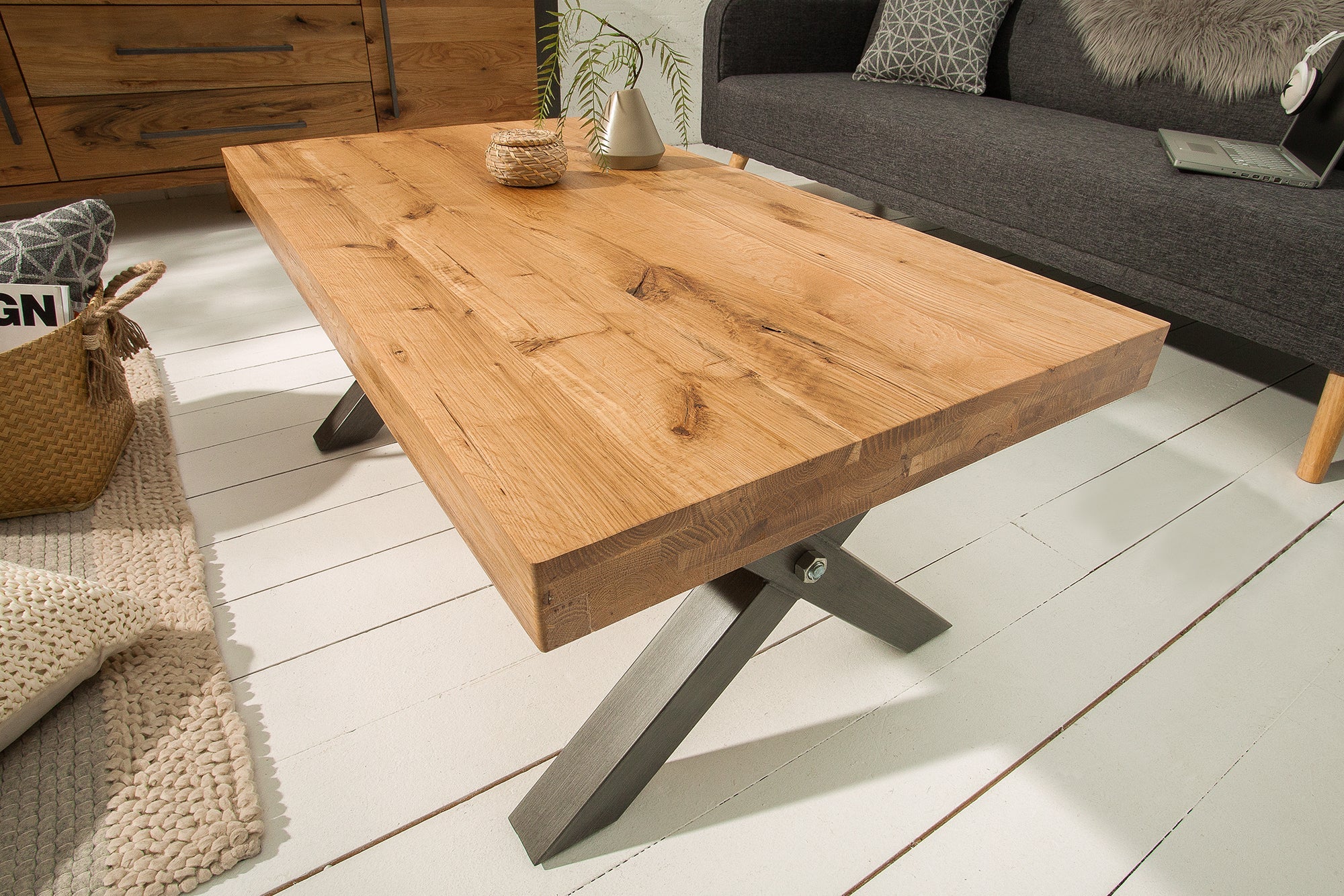 table-basse-en-bois-massif-thor-110cm-chene-sauvage-huile-structure-en-x-metal-anthracite-design-industriel_38808 (inv)