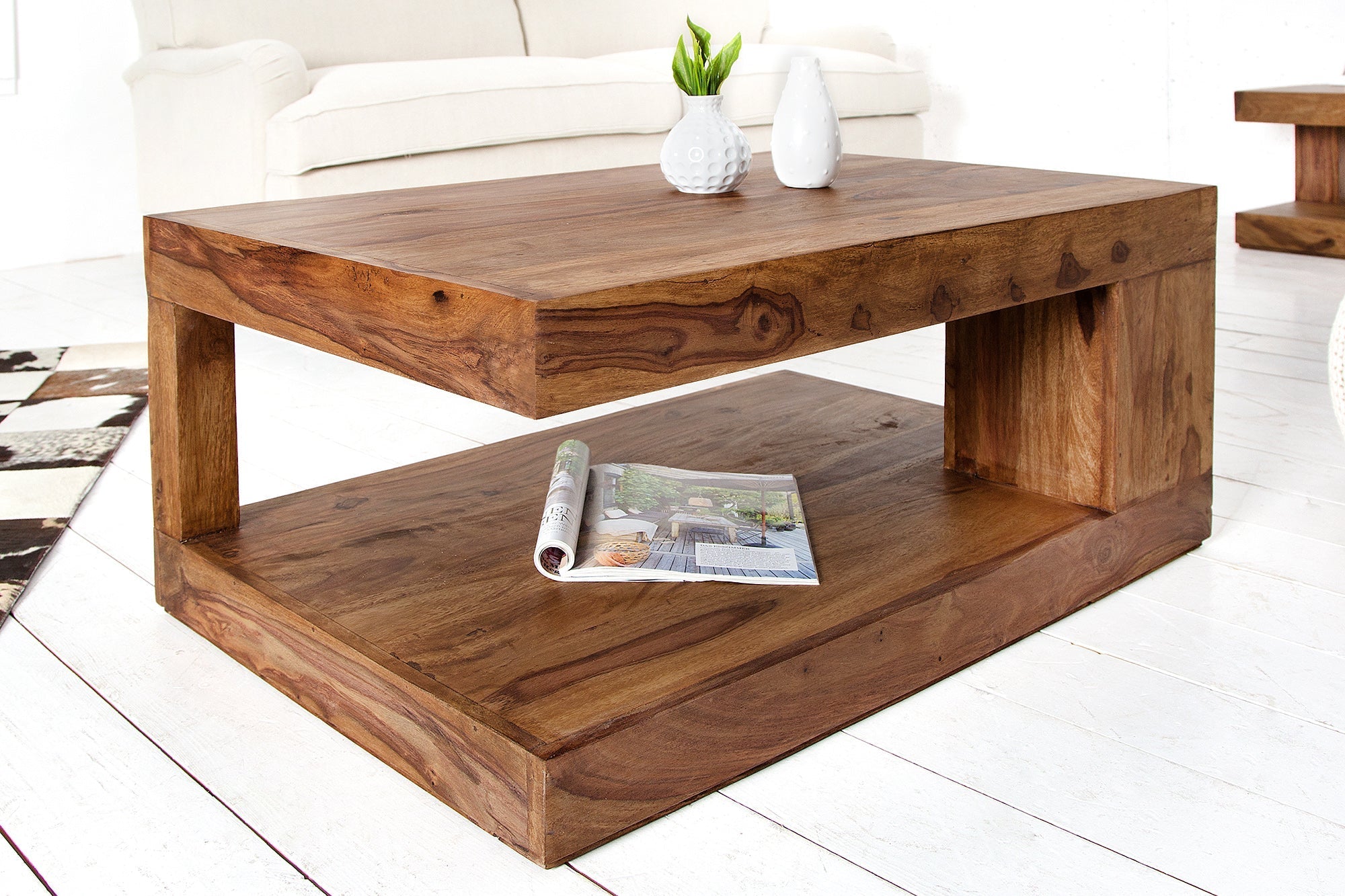 Table basse en bois précieux massif GIANT L 90cm finition pierre de Sheesham marron avec étagère