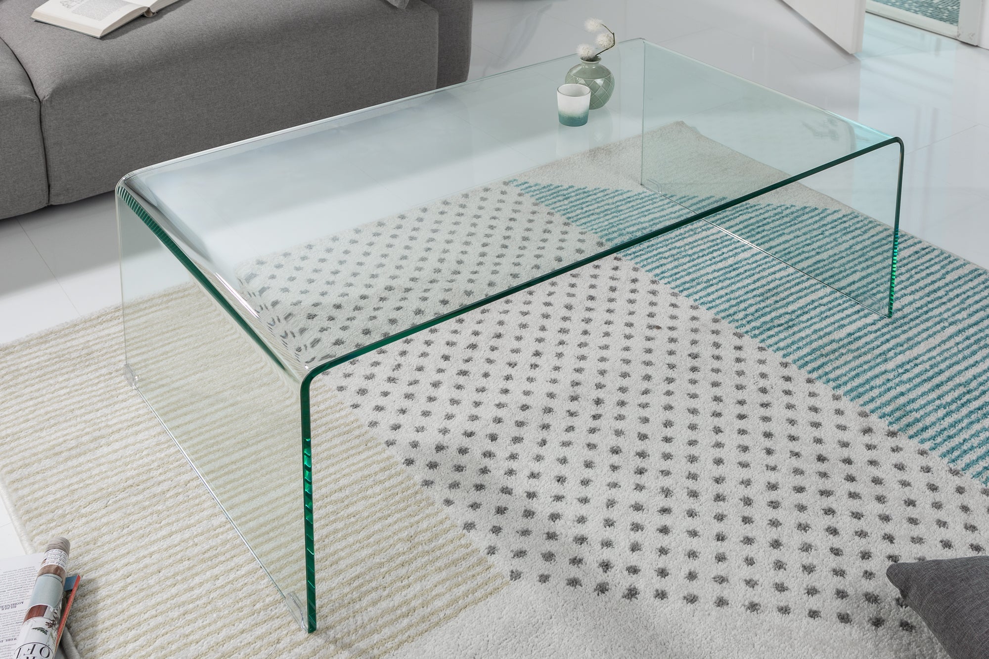 Table basse extravagante en verre FANTOME 110cm transparente