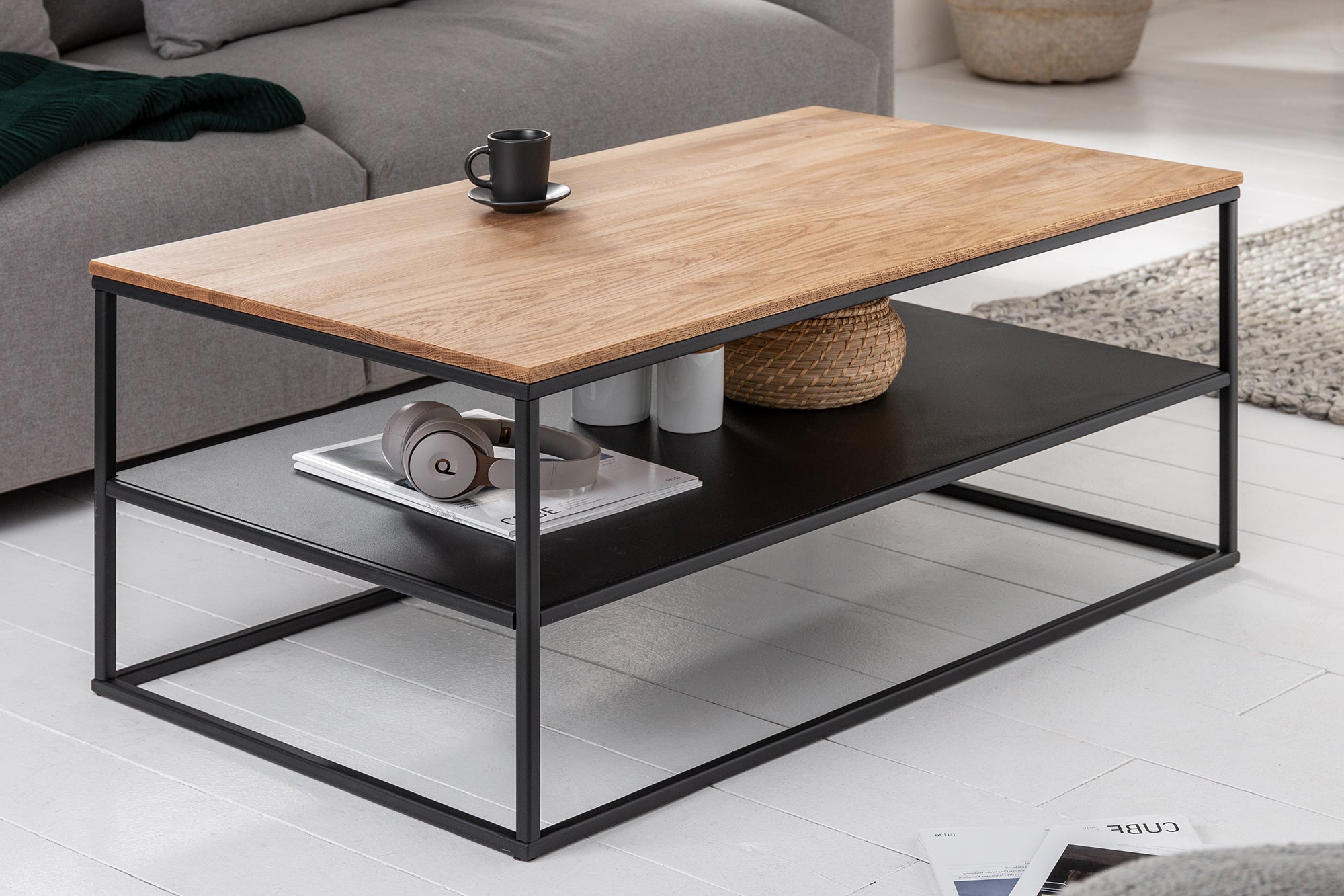Table basse industrielle APPARTEMENT 95cm chêne massif huilé avec étagère structure métal noir