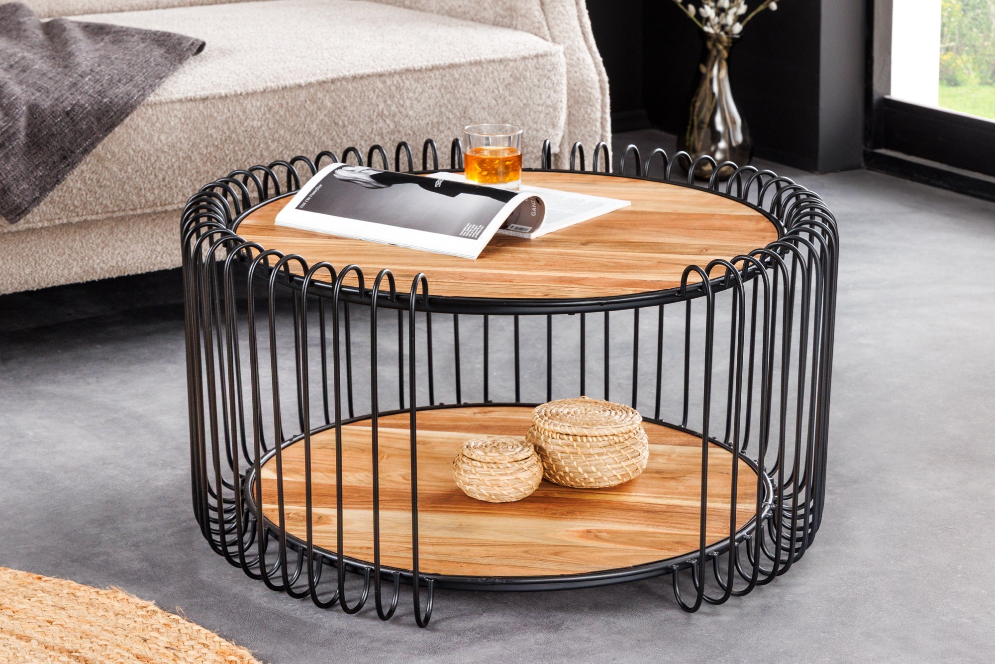 Table basse industrielle TRUE ELEMENTS 70cm en bois massif d'acacia naturel