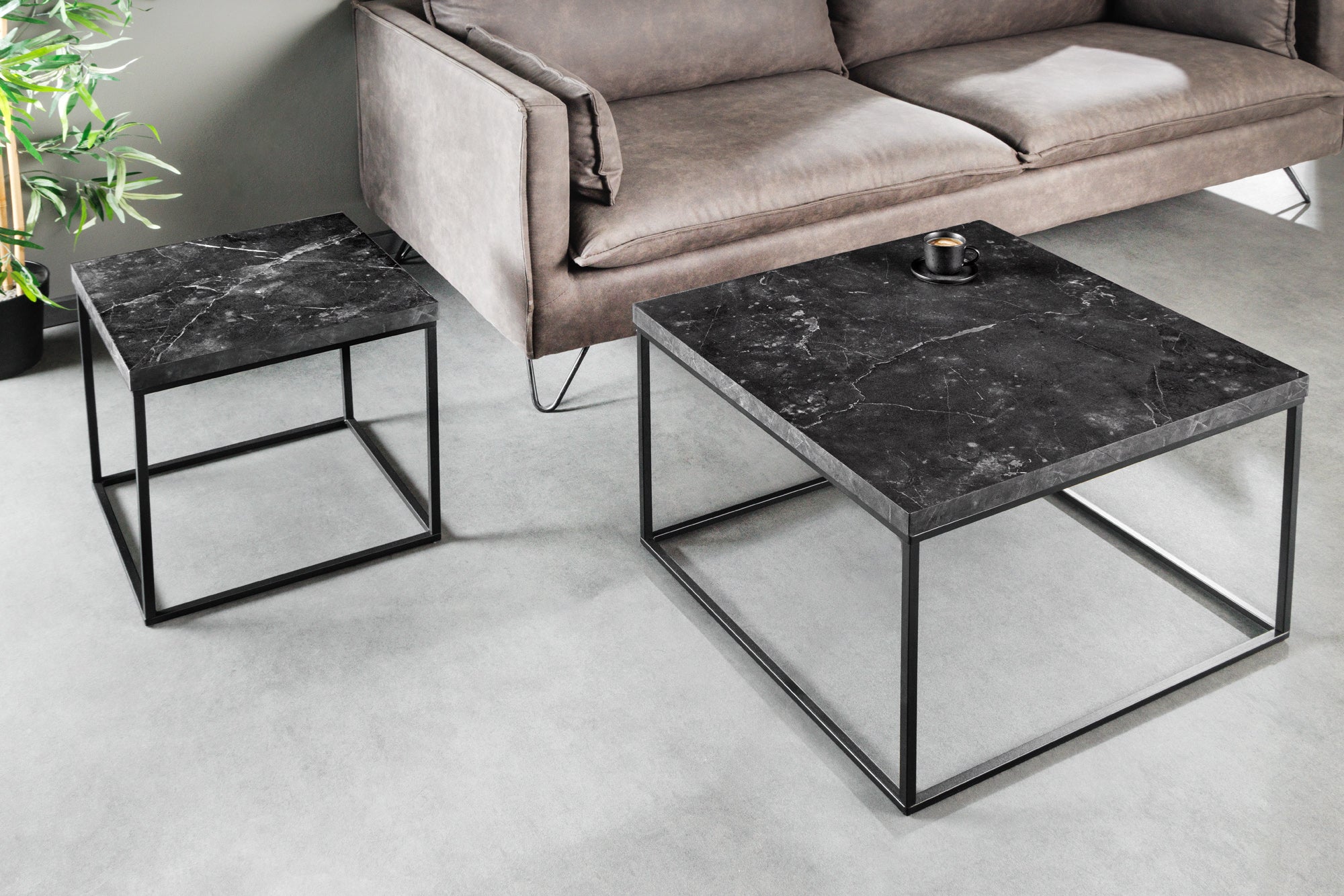 Table basse moderne ARCHITECTURE 60cm structure métal graphite