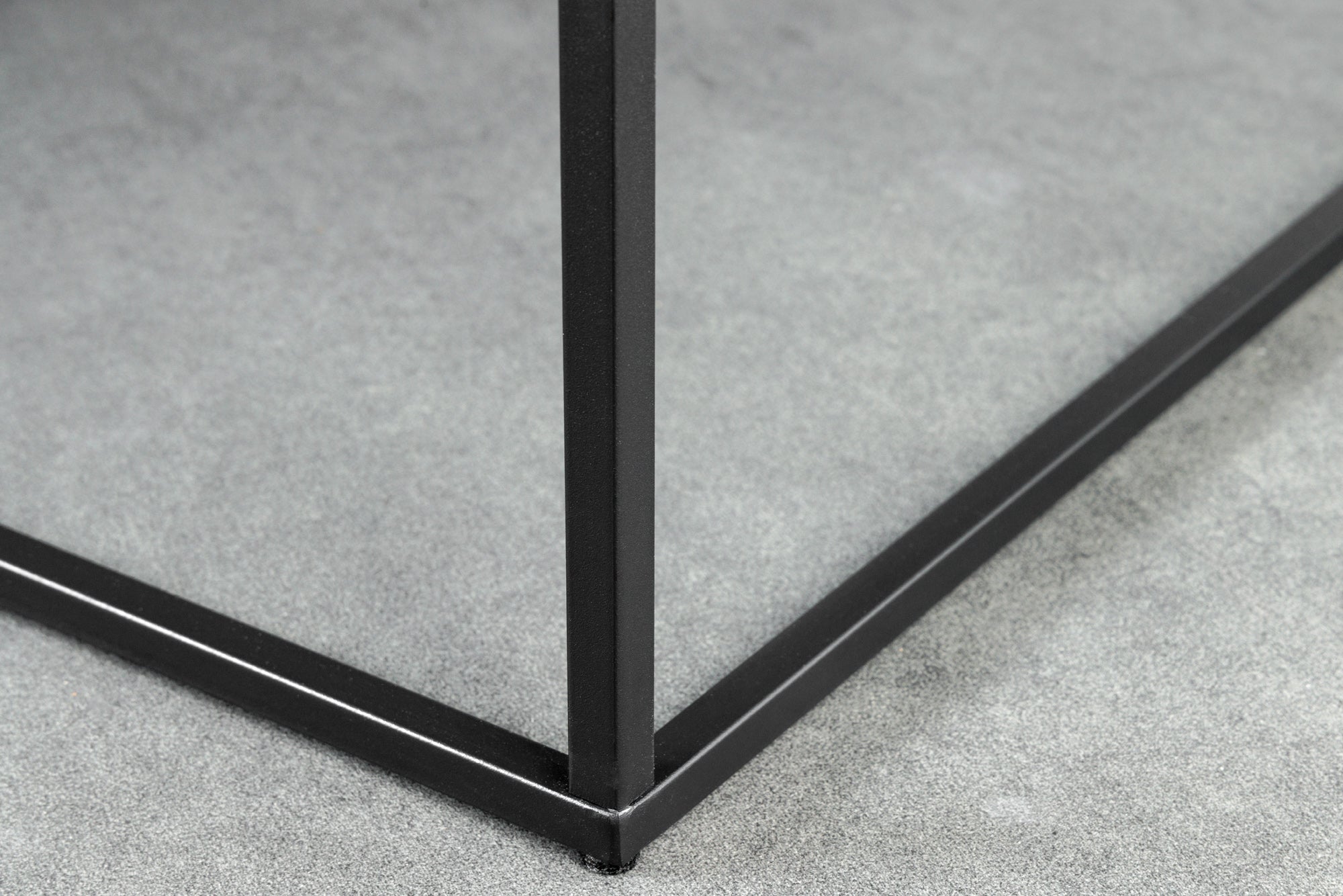 Table basse moderne ARCHITECTURE 60cm structure métal graphite