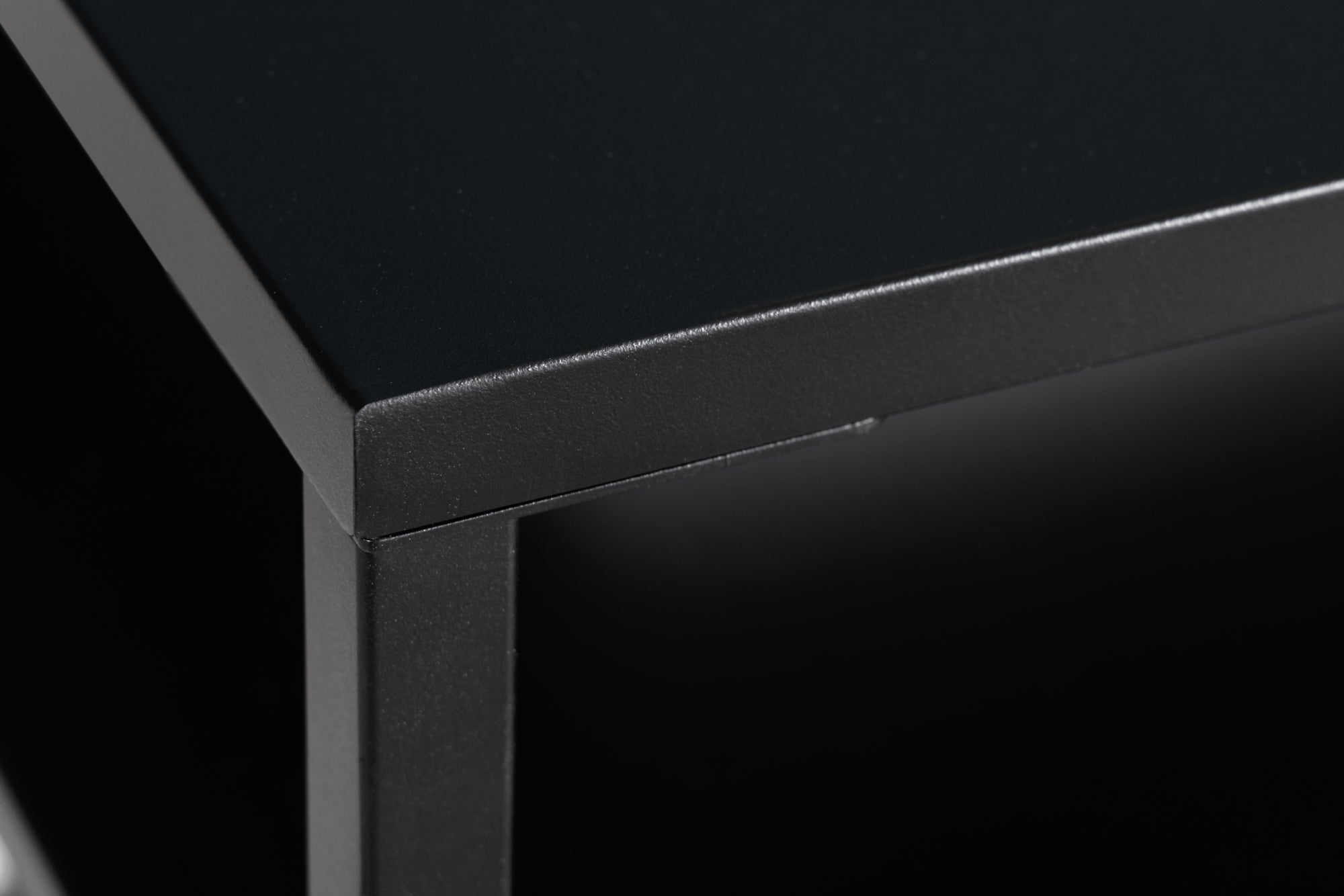 Table basse moderne DURA STEEL 70cm en métal noir avec compartiment de rangement