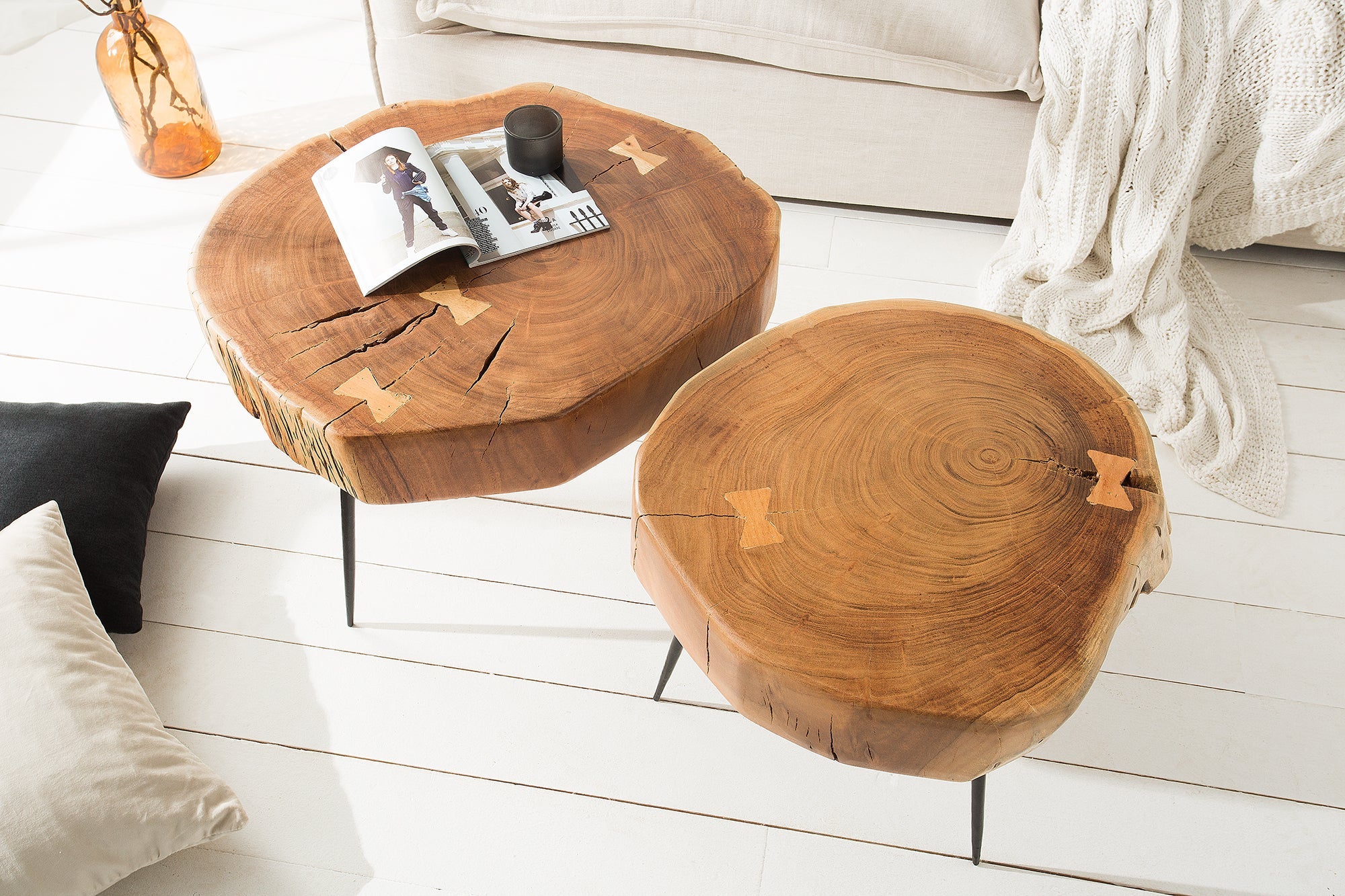 Table basse ronde GOA 60cm bois d'acacia massif tronc d'arbre pieds métal noir