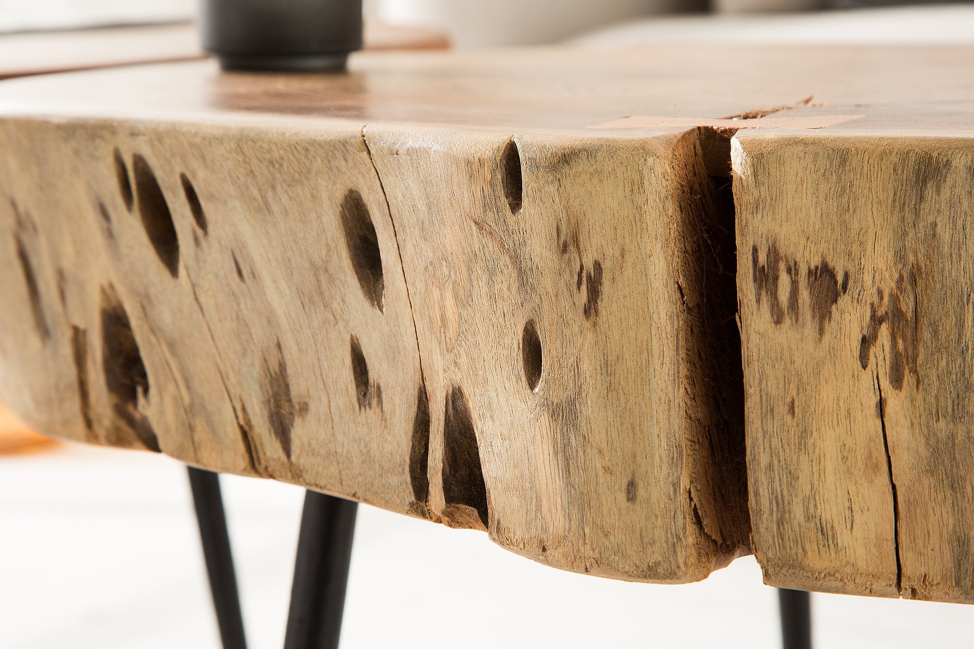 Table basse ronde GOA 60cm bois d'acacia massif tronc d'arbre pieds métal noir