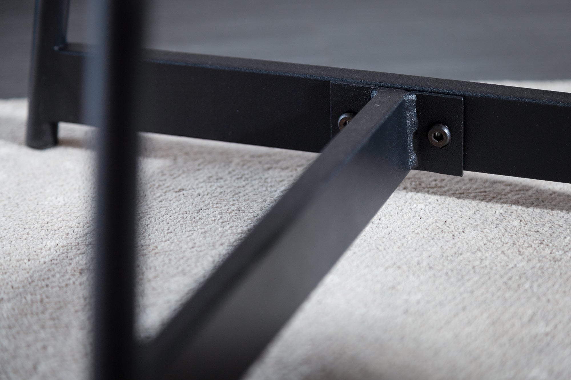 Table basse ronde OAK ELEGANCE 80cm design bois de chêne structure métal noir