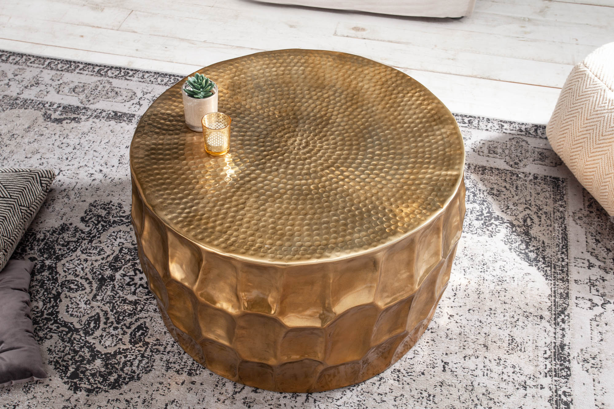 mesa-masa-redonda-orgánico-oriente-70cm-metal-oro-diseño-martele-3d-mait-main_40225 (inv)