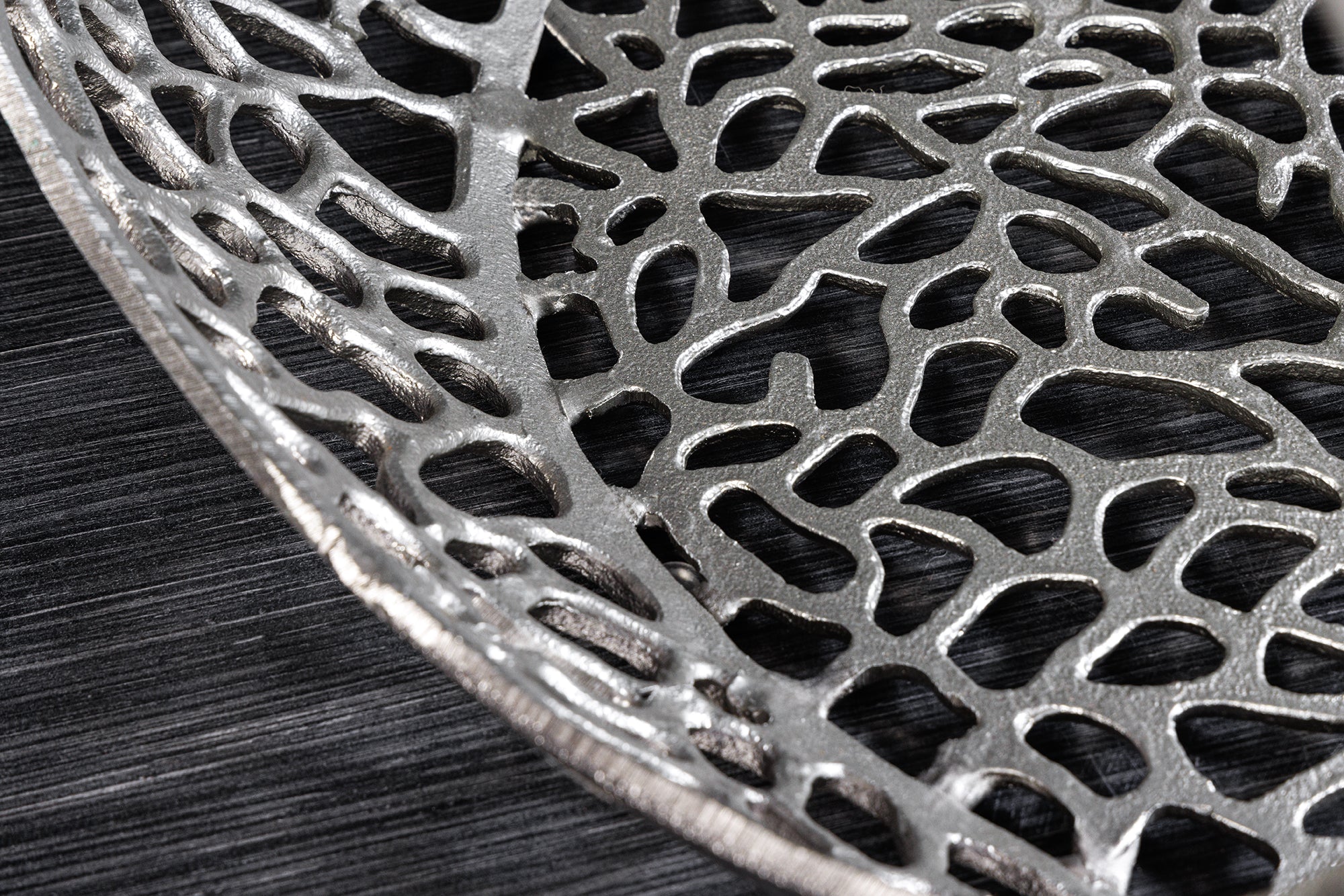 Table basse ronde SPIN 75cm argent noir verre métal avec espace de rangement fait main